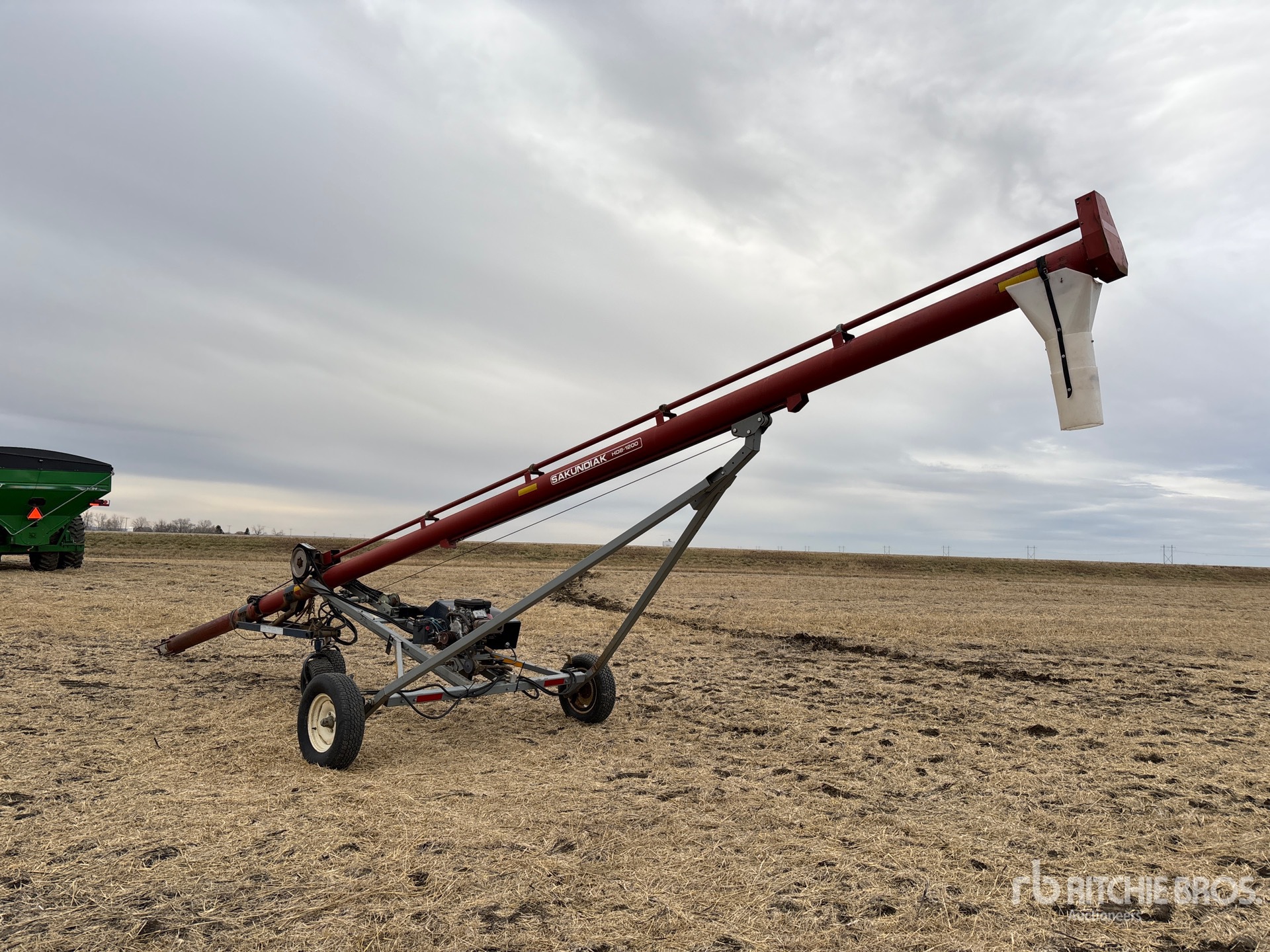 General Appearance with Foto, angolo posteriore sinistro