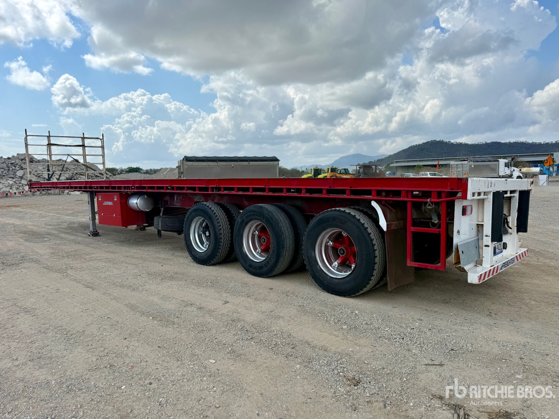 General Appearance with Picture, Right Rear Corner