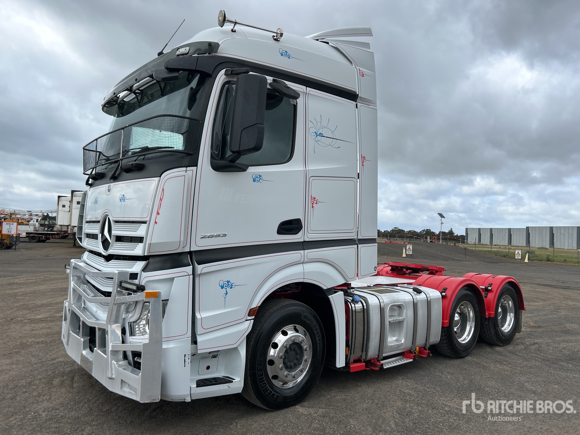 General Appearance with Picture, Right Front Corner