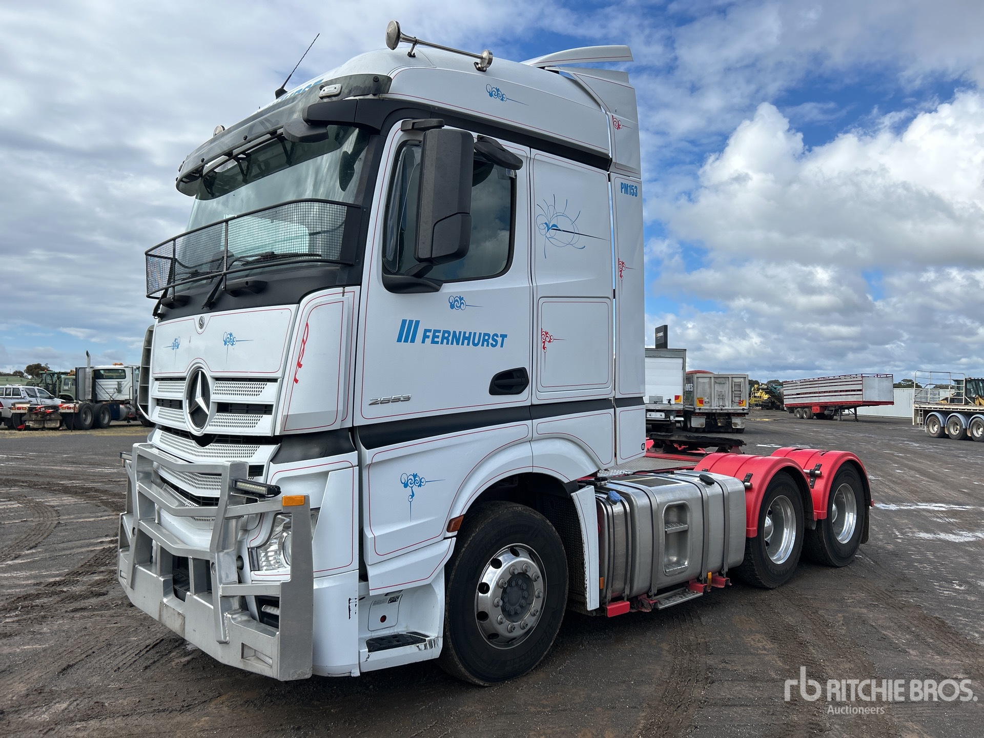 General Appearance with Imagen: esquina delantera derecha