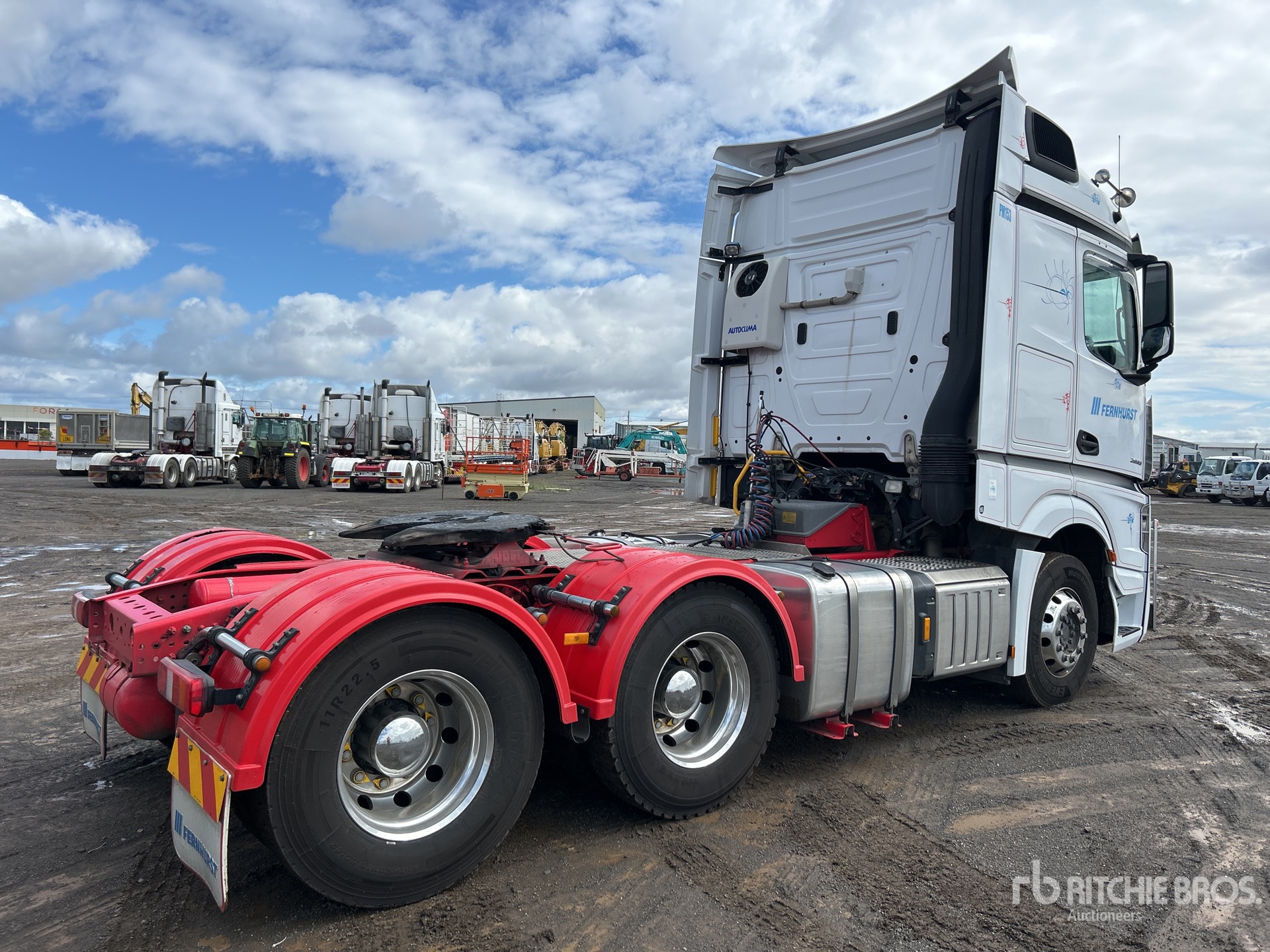 General Appearance with Imagen: esquina trasera izquierda