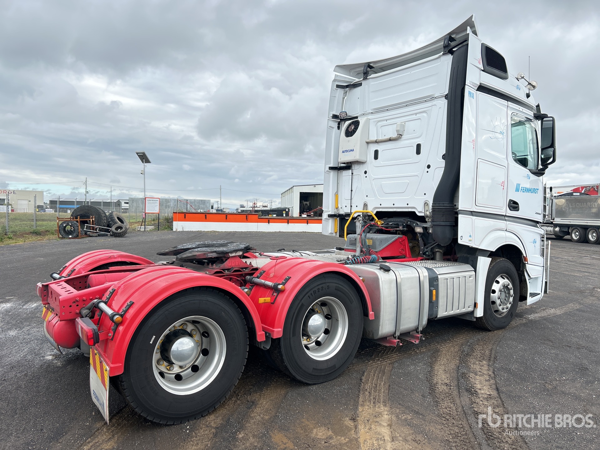 General Appearance with Picture, Left Rear Corner