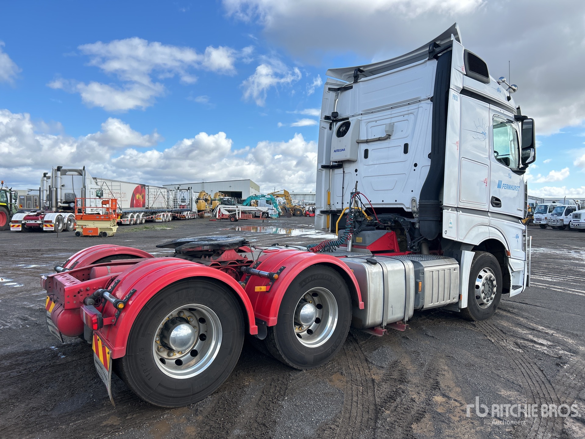 General Appearance with Imagen: esquina trasera izquierda