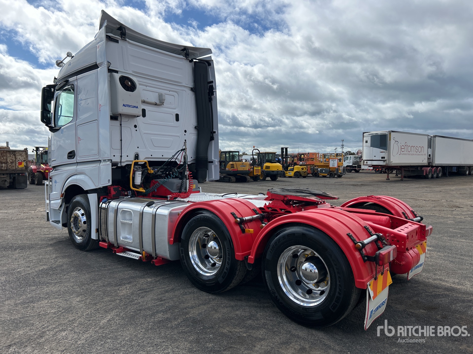 General Appearance with Picture, Right Rear Corner