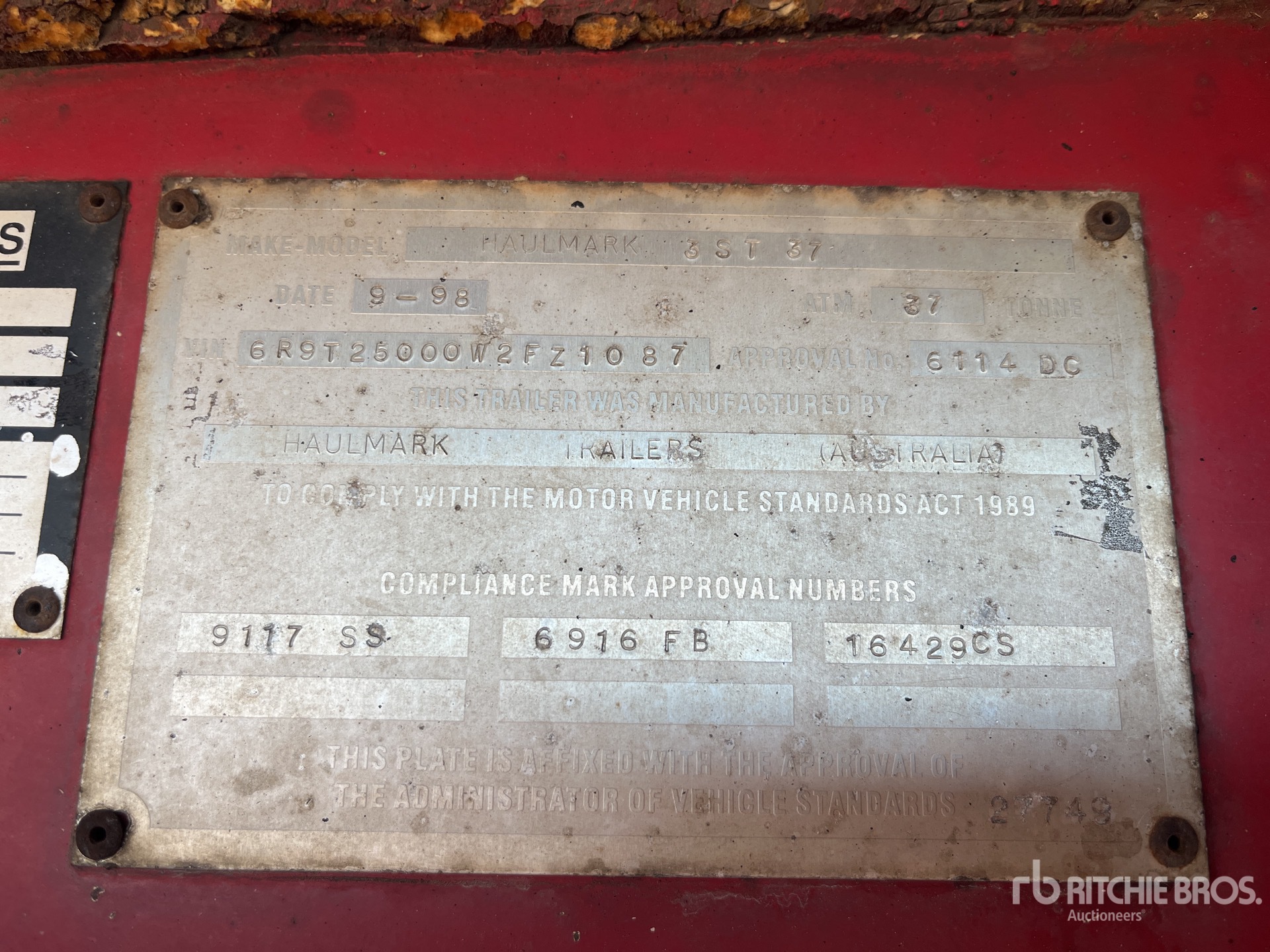 General Appearance with Seriennummer / FIN