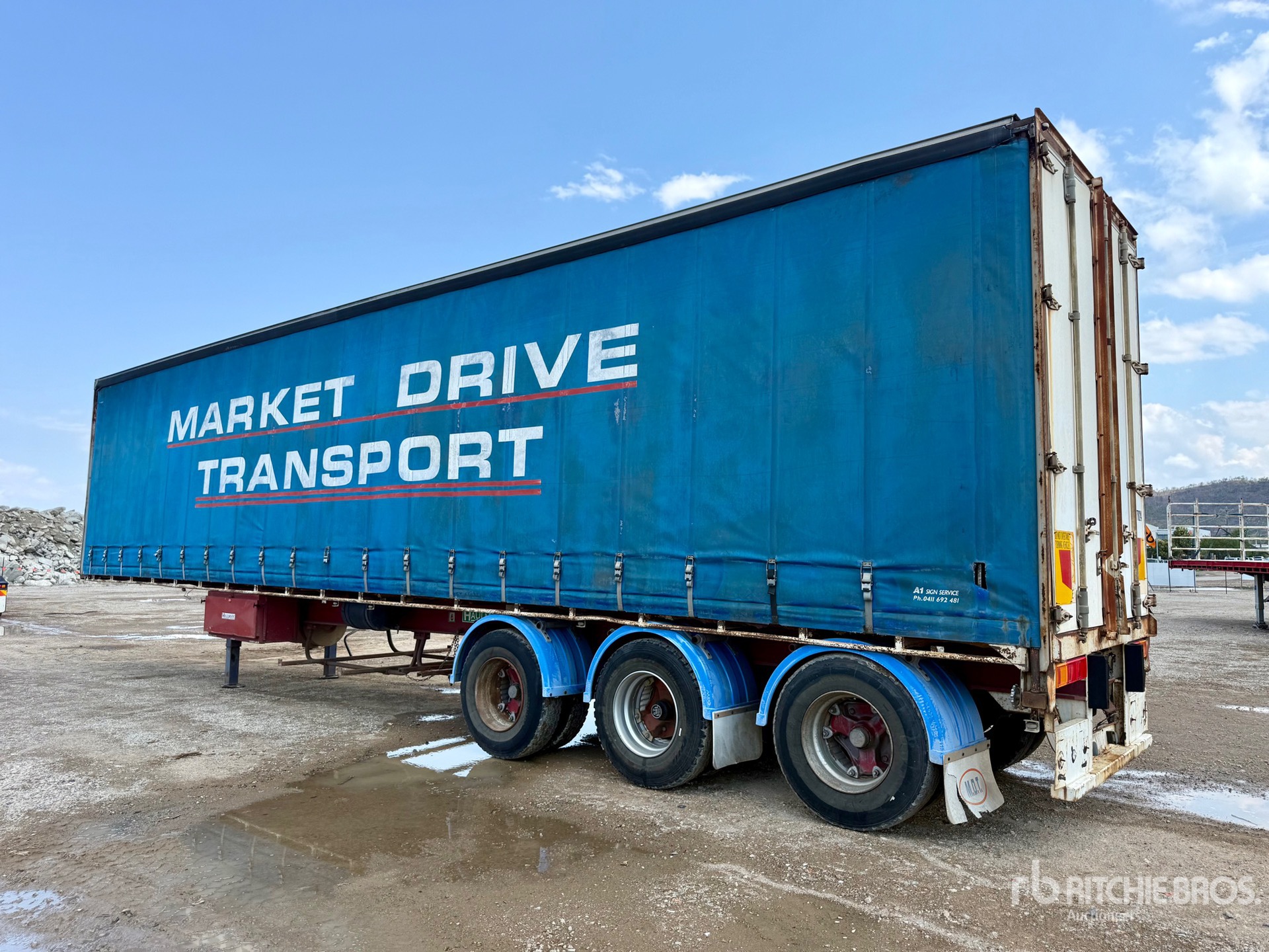 General Appearance with Bild, Ecke hinten rechts