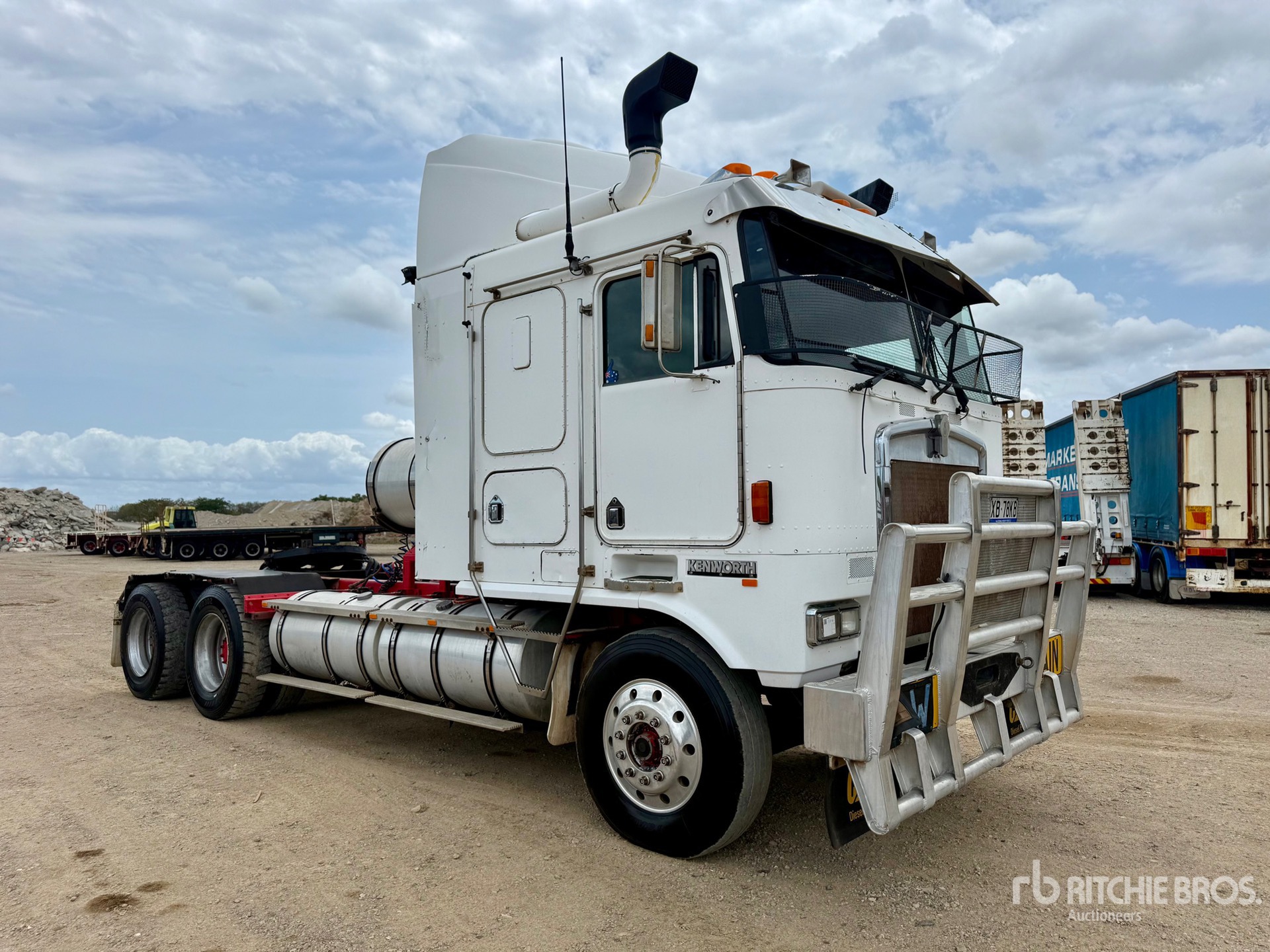 General Appearance with Picture, Left Front Corner