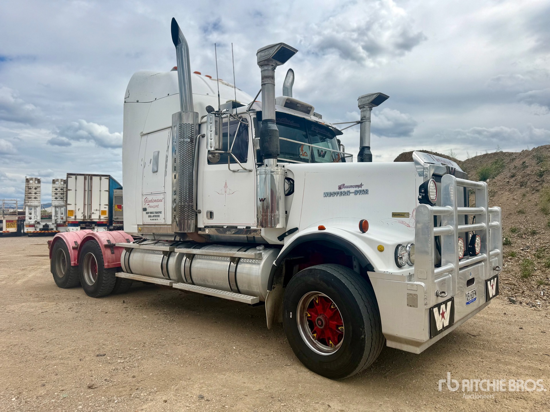 General Appearance with Picture, Left Front Corner