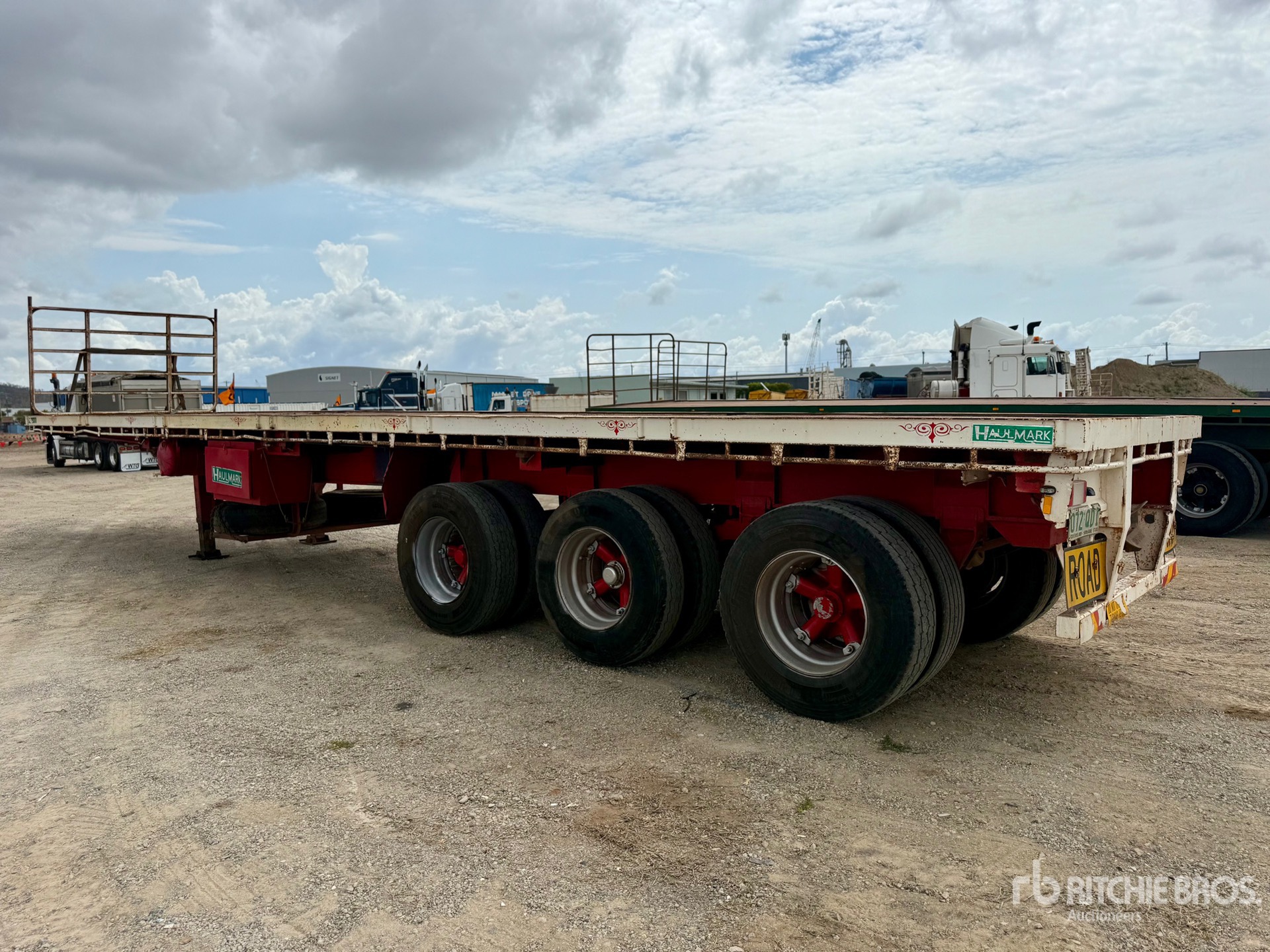 General Appearance with Bild, Ecke hinten rechts