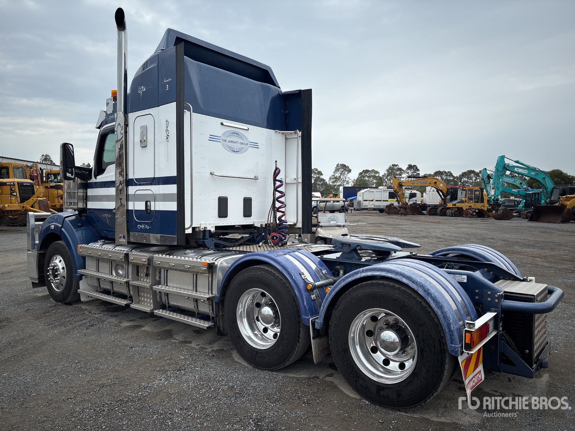 General Appearance with Image, coin arrière droit