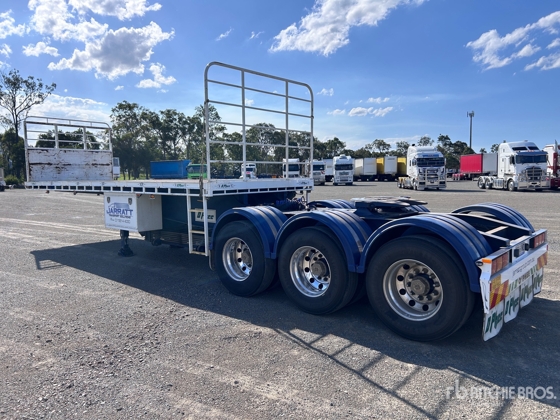 General Appearance with Picture, Right Rear Corner