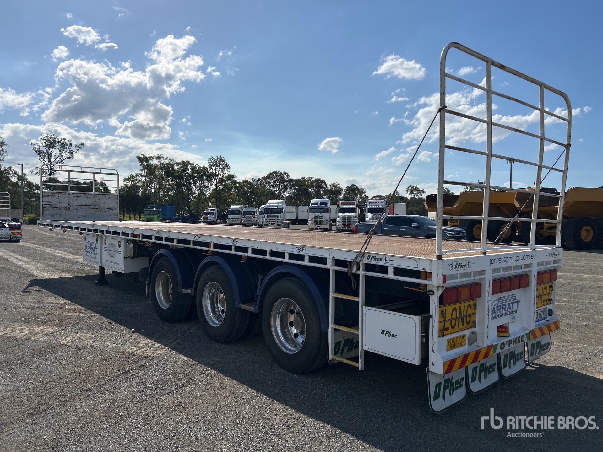 General Appearance with Picture, Right Rear Corner