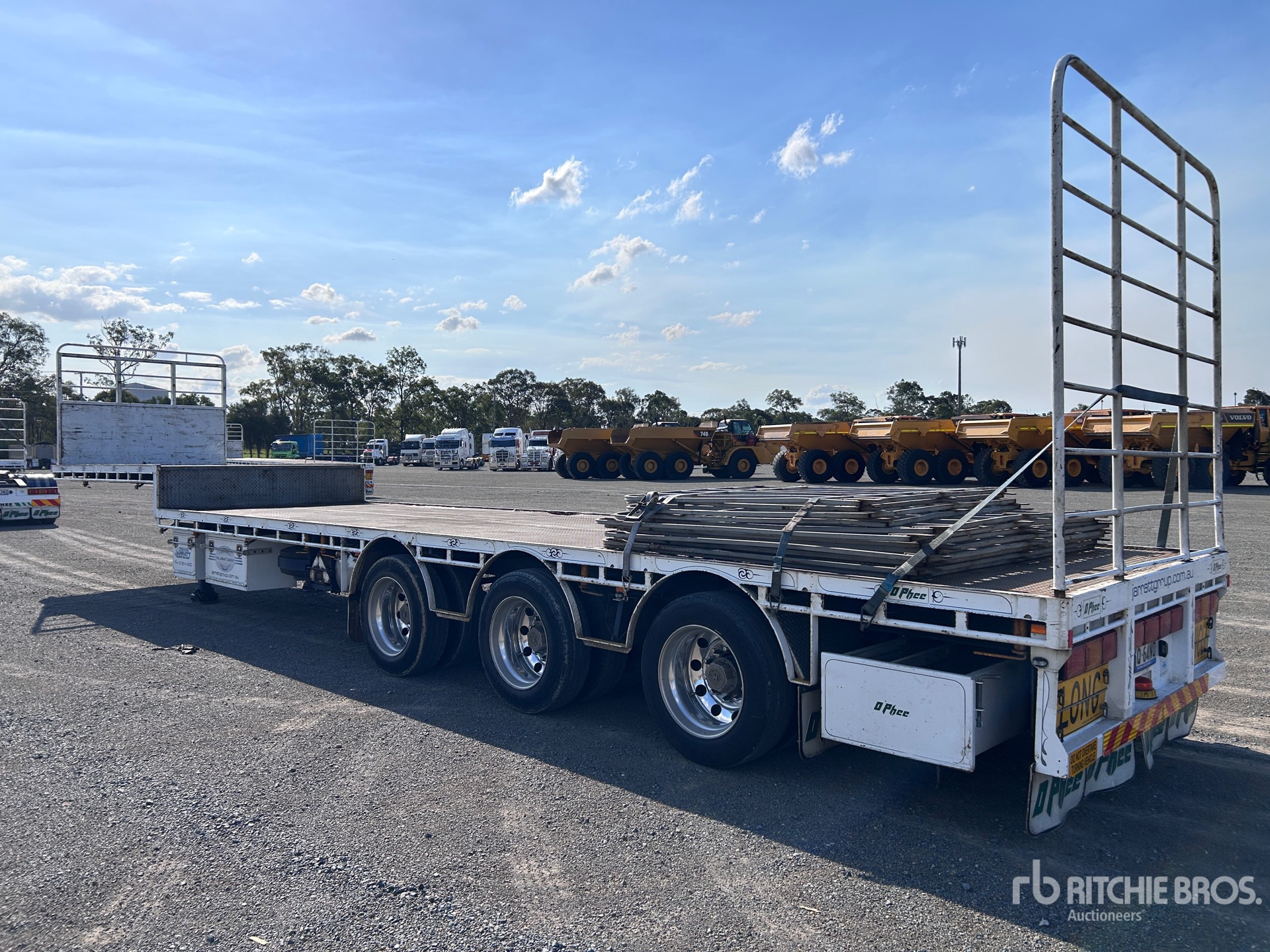 General Appearance with Imagen: esquina trasera derecha