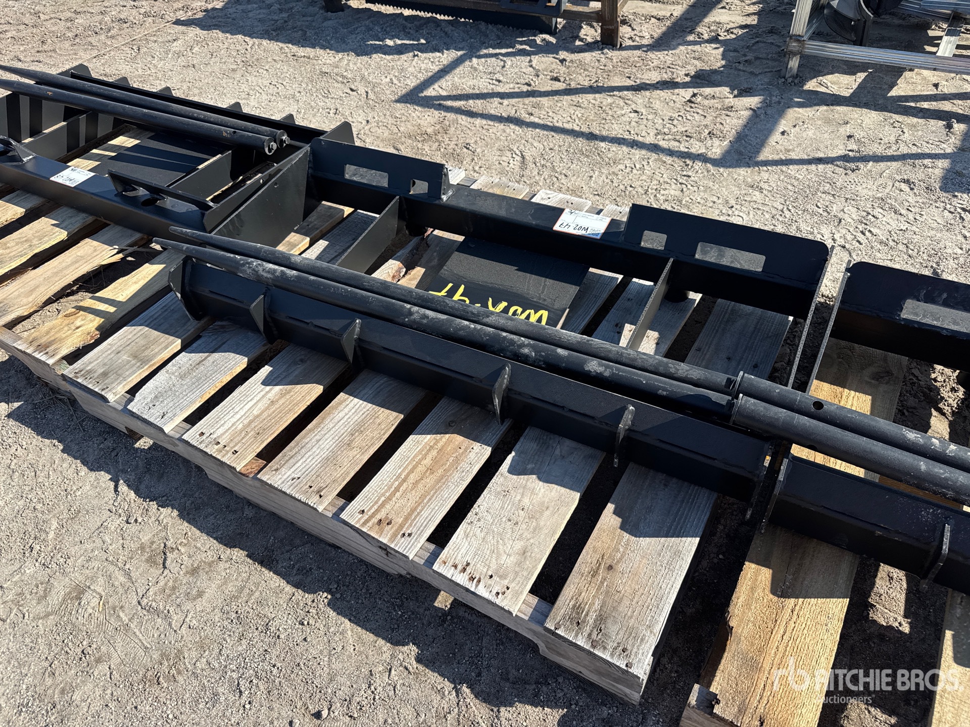 General Appearance with Image, coin avant gauche