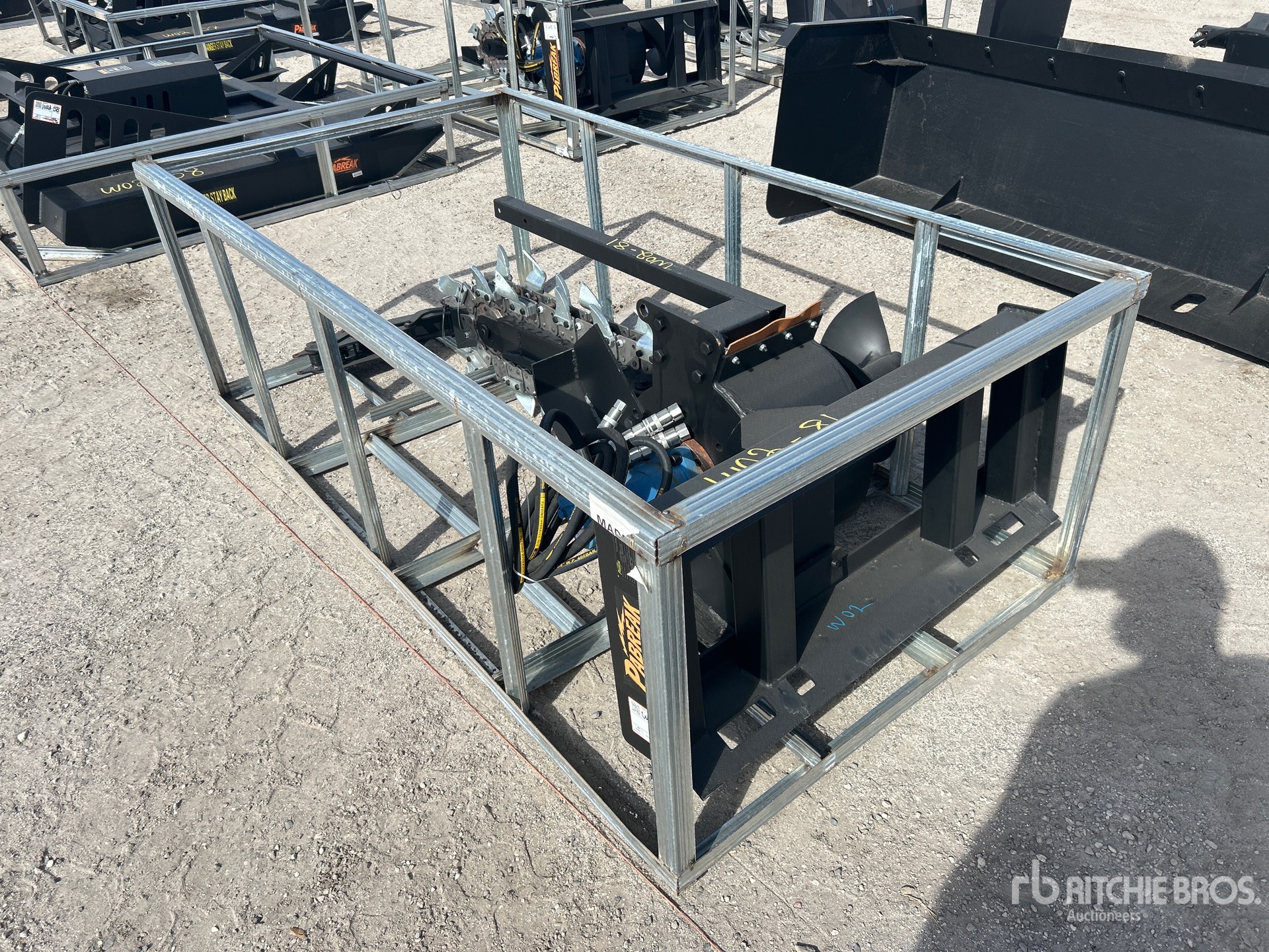 General Appearance with Picture, Right Front Corner