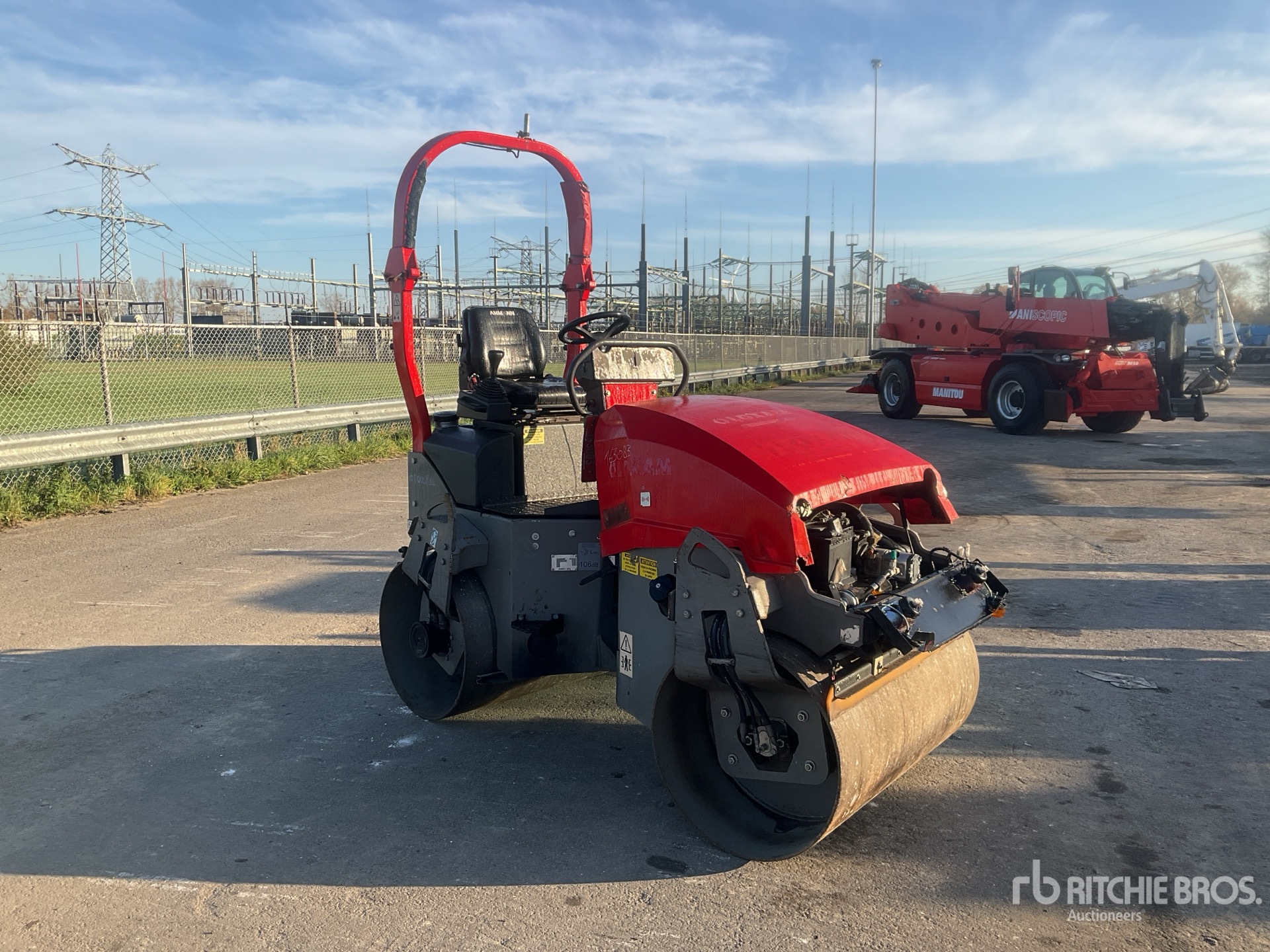 General Appearance with Picture, Right Front Corner