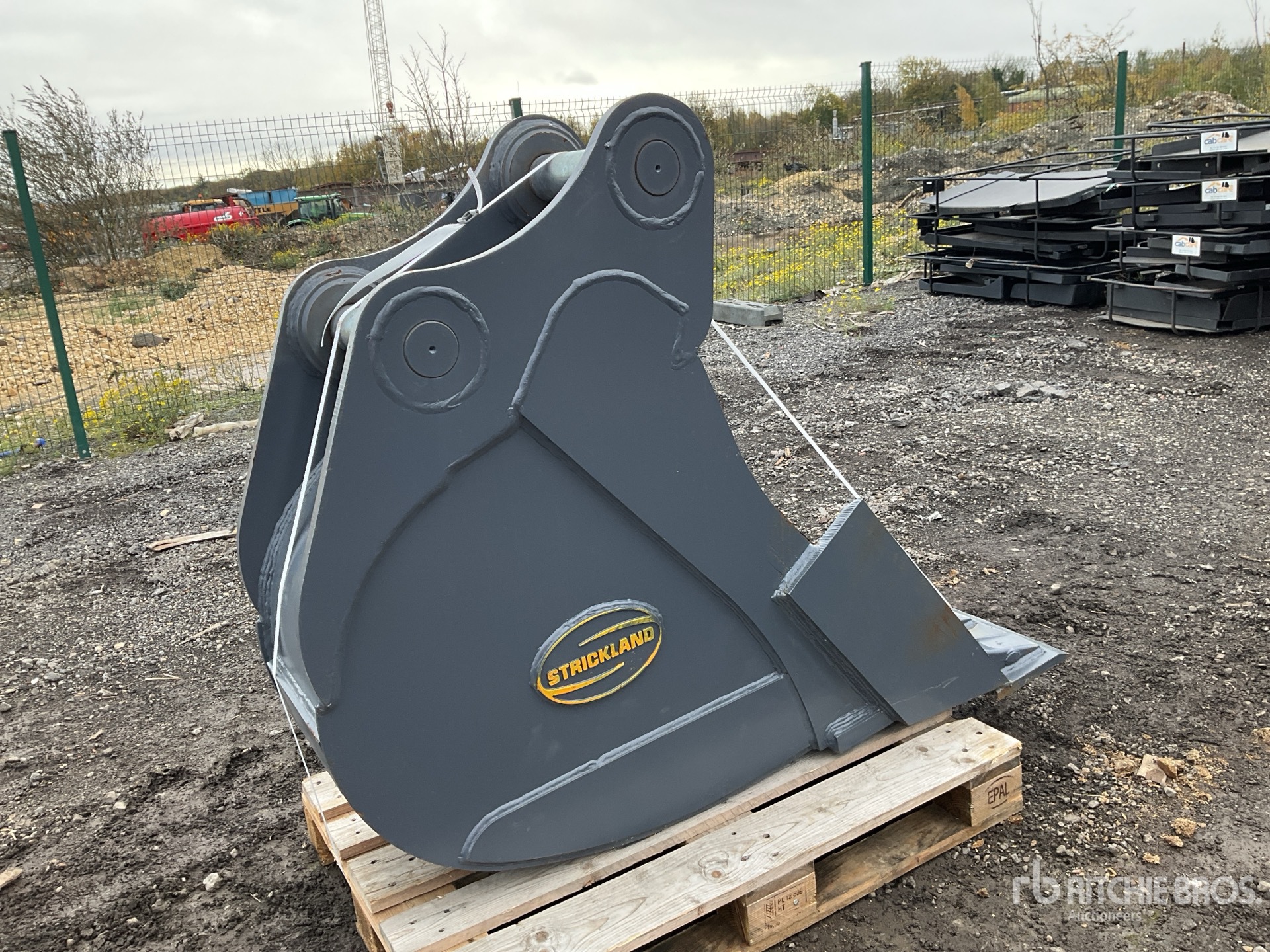 General Appearance with Foto, angolo anteriore sinistro