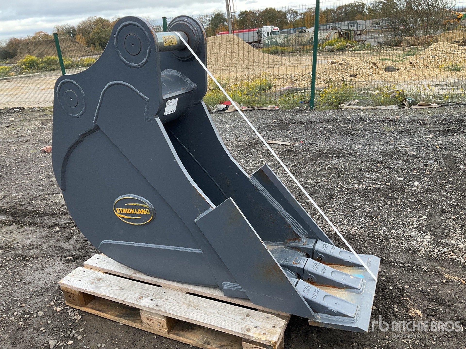 General Appearance with Foto, angolo anteriore destro