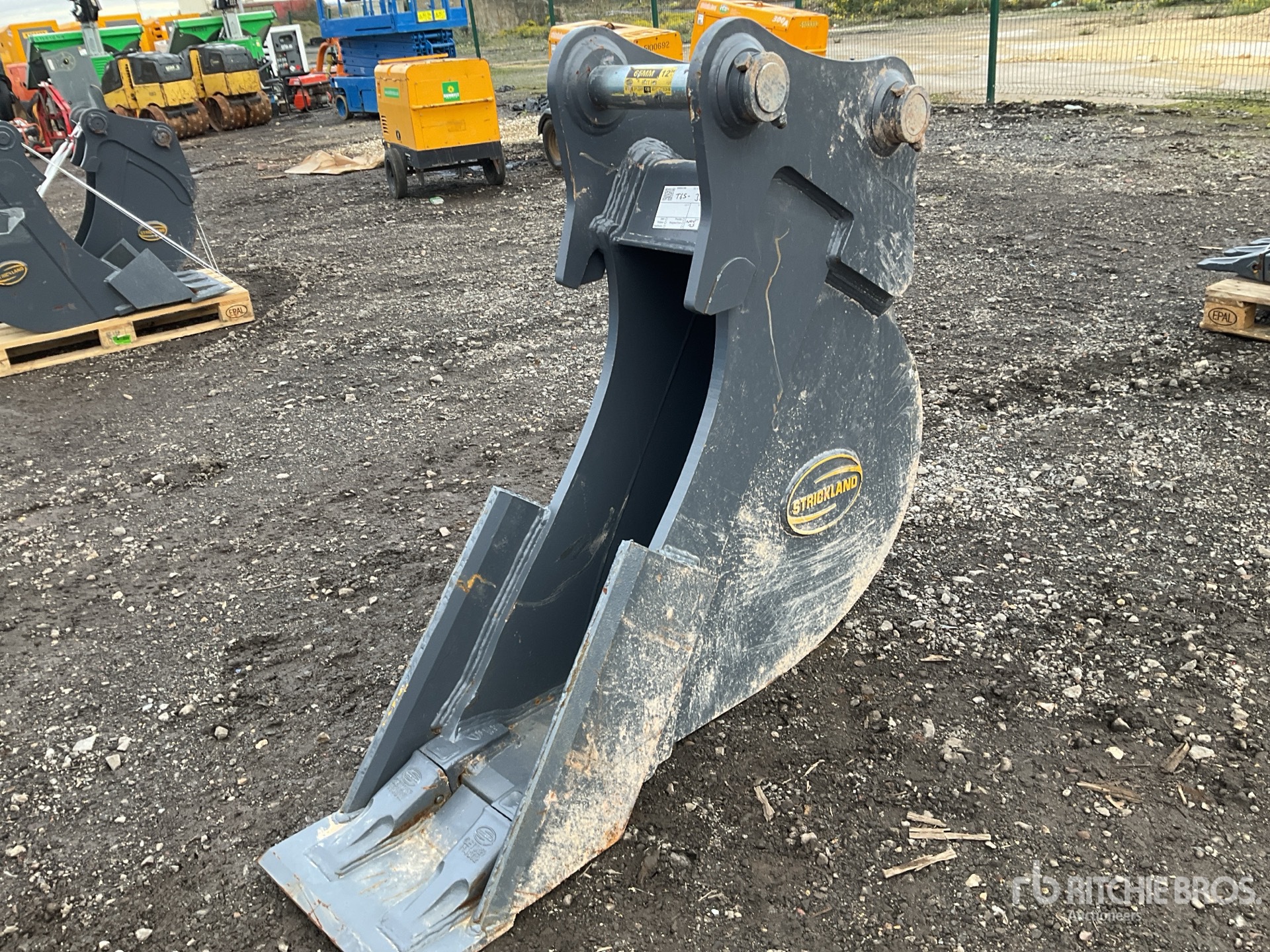 General Appearance with Foto, angolo anteriore sinistro