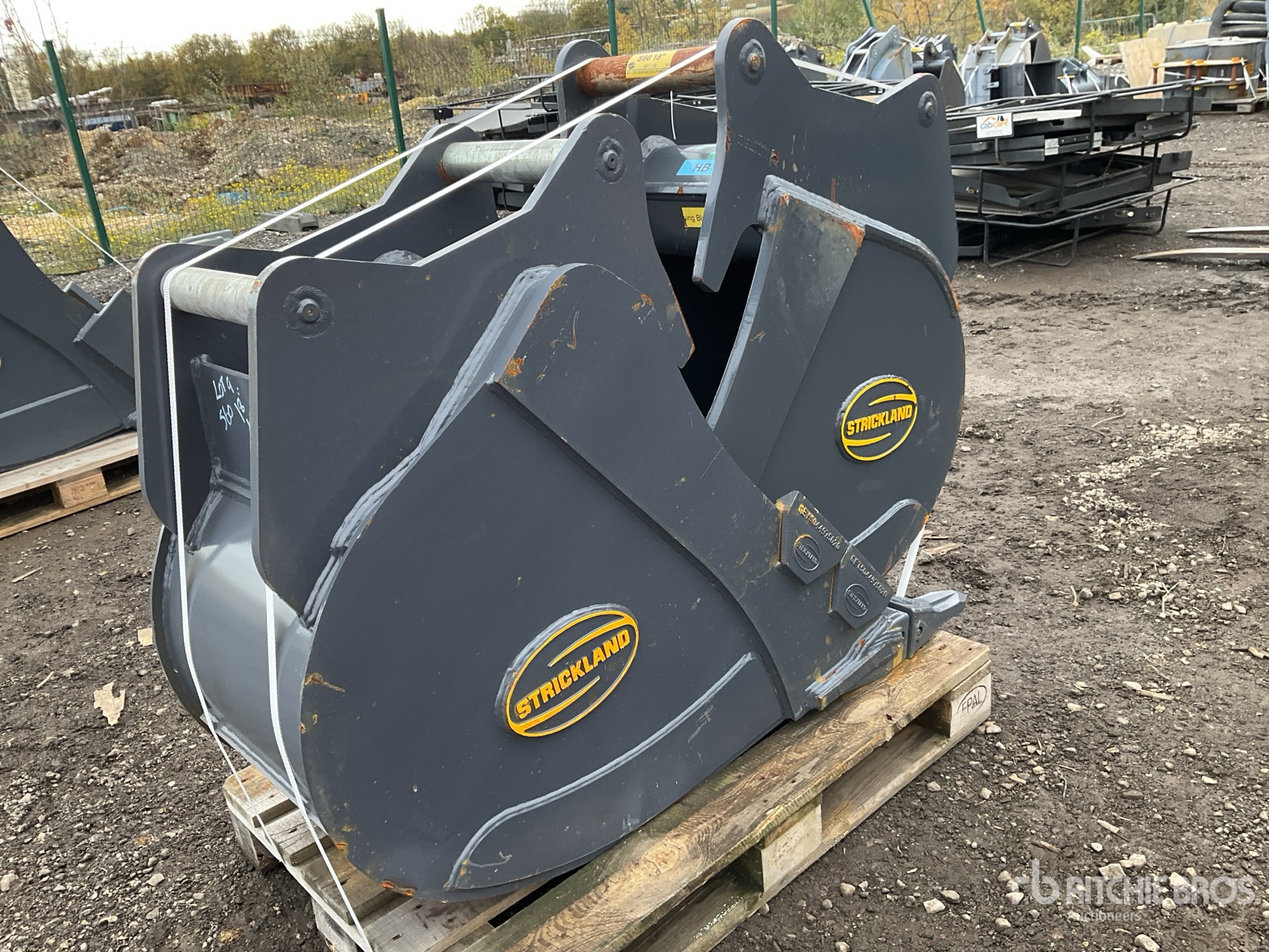 General Appearance with Foto, angolo anteriore destro