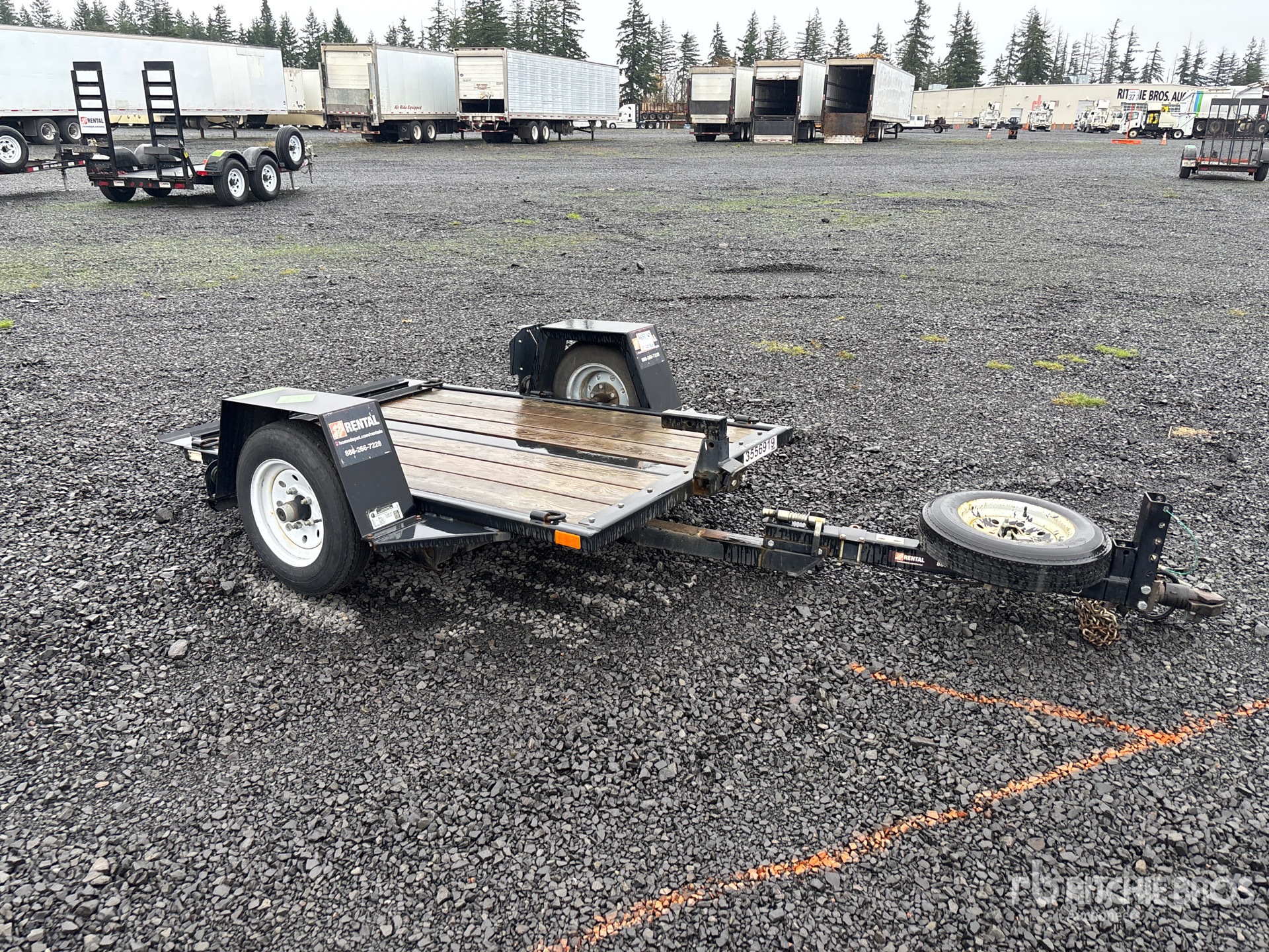 General Appearance with Picture, Right Front Corner