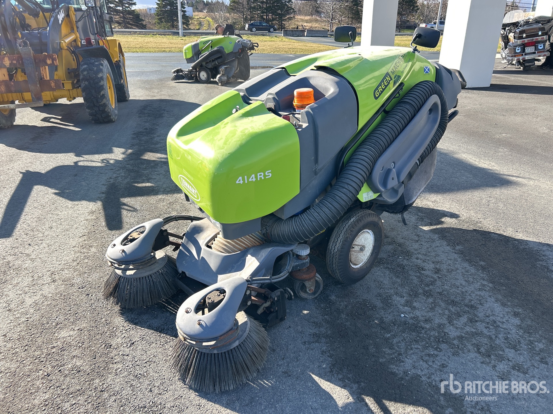 General Appearance with Featured Photo