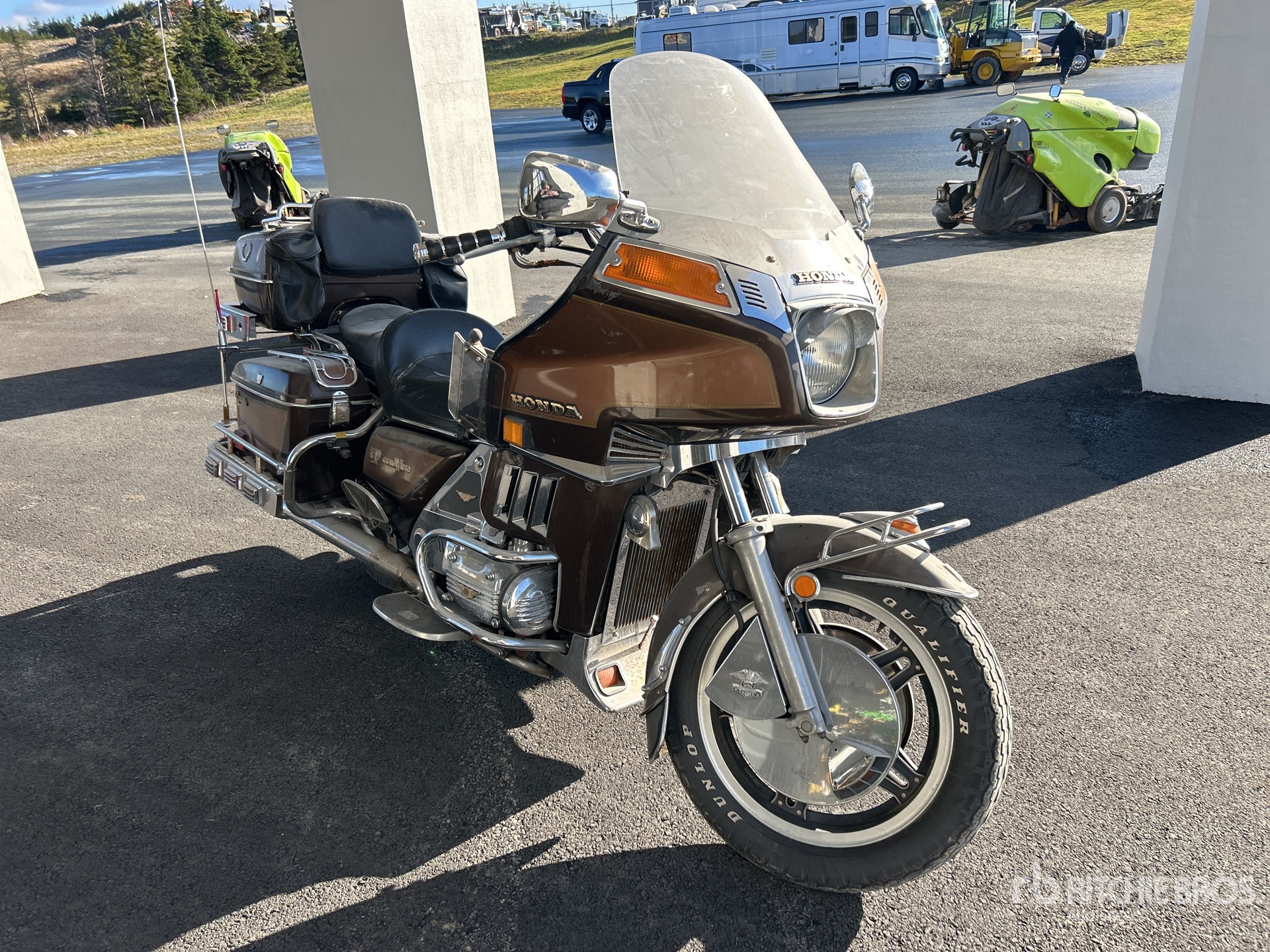 General Appearance with Imagen: esquina delantera derecha