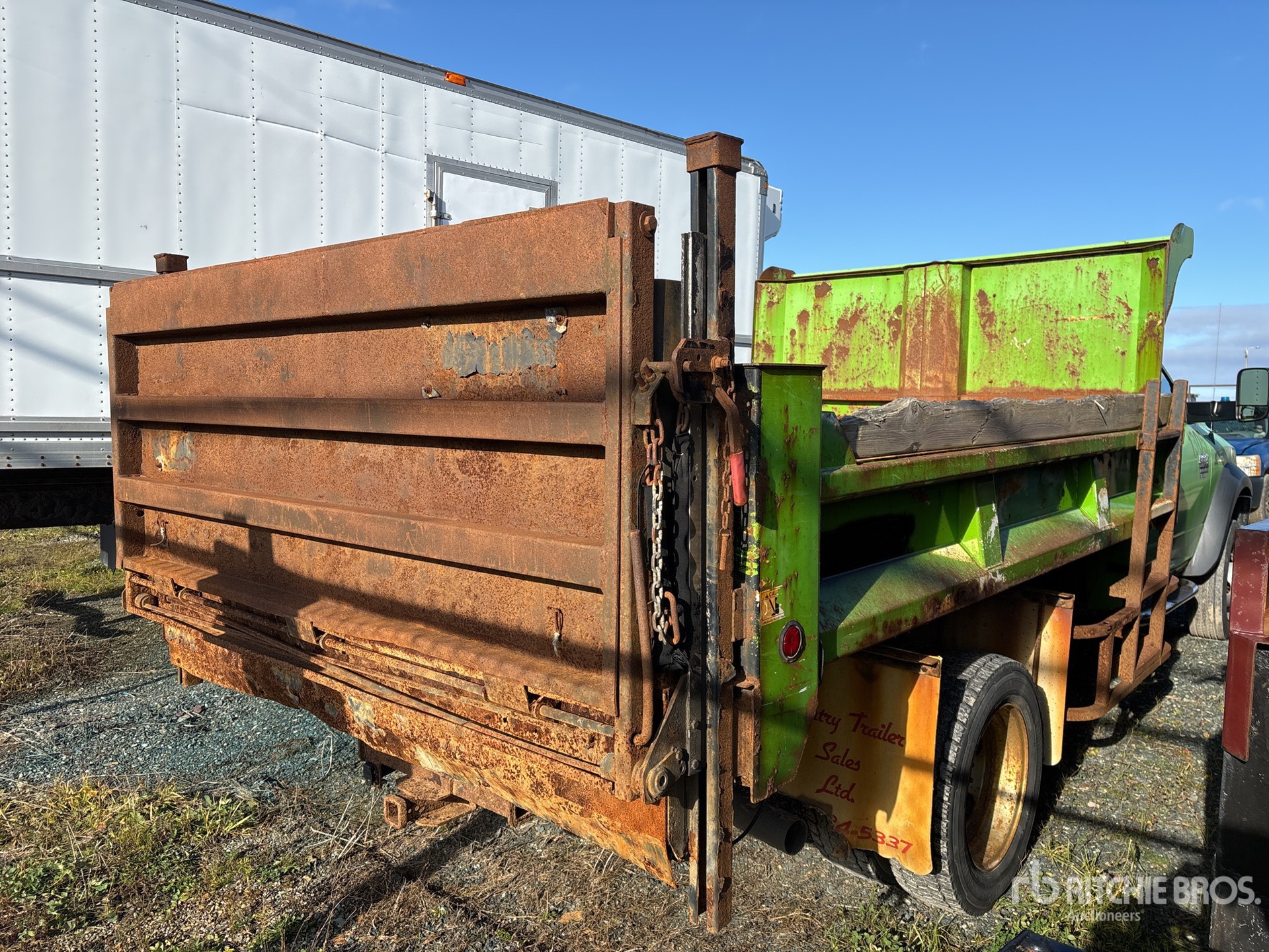 General Appearance with Imagen: esquina trasera derecha