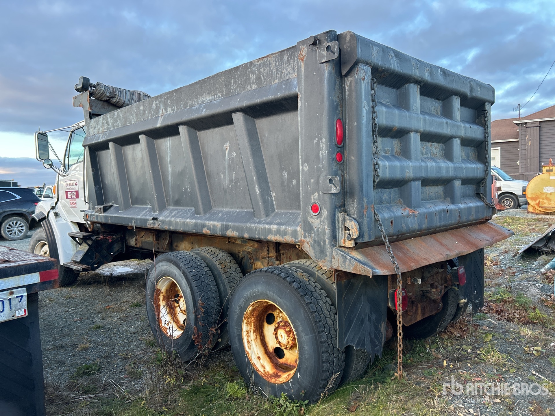 General Appearance with Imagen: esquina trasera izquierda