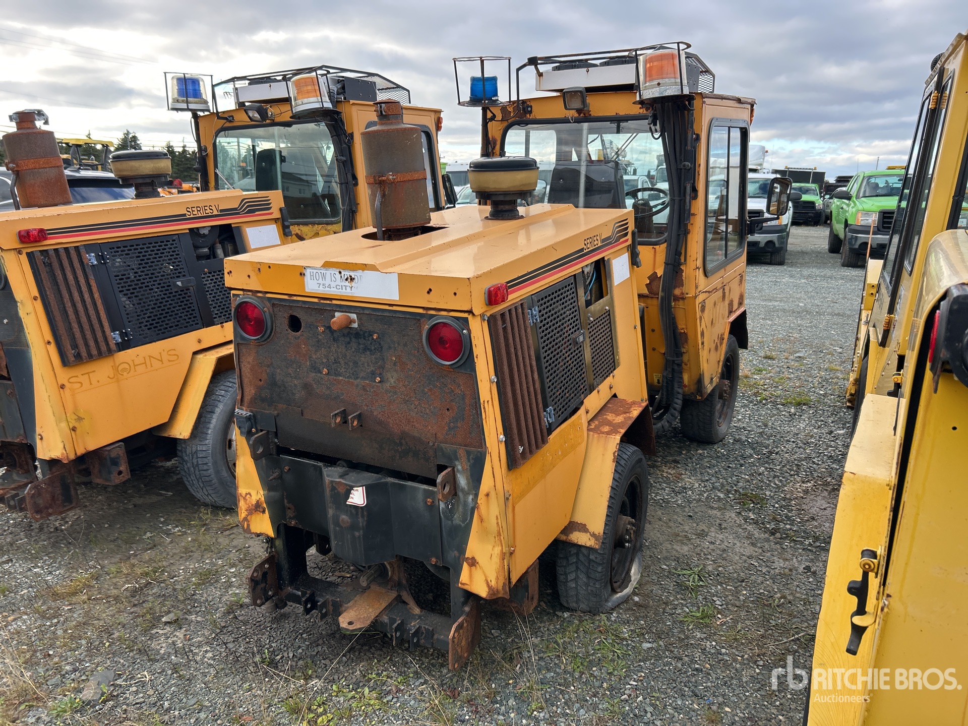 General Appearance with Imagen: esquina trasera derecha