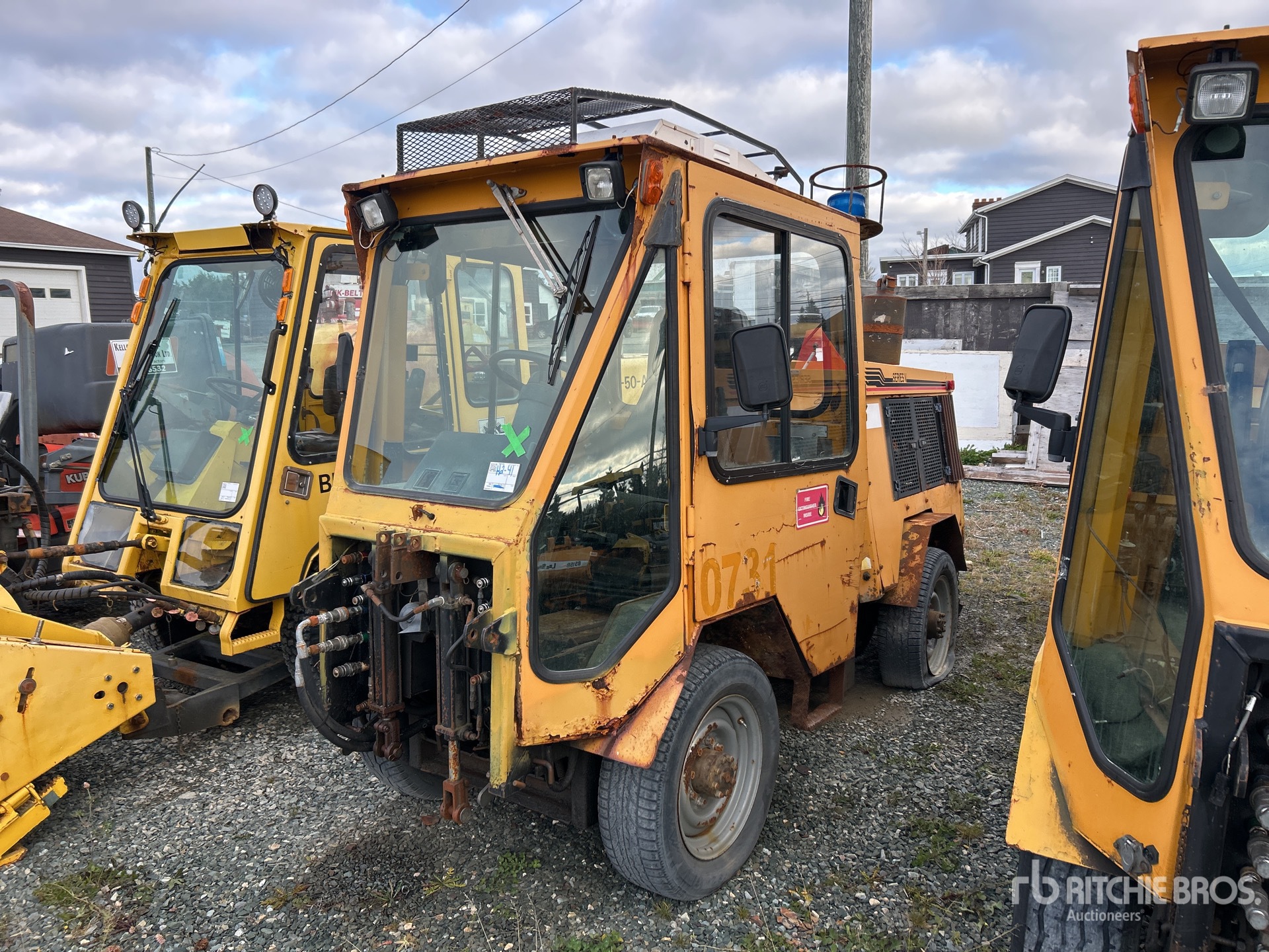 General Appearance with Featured Photo