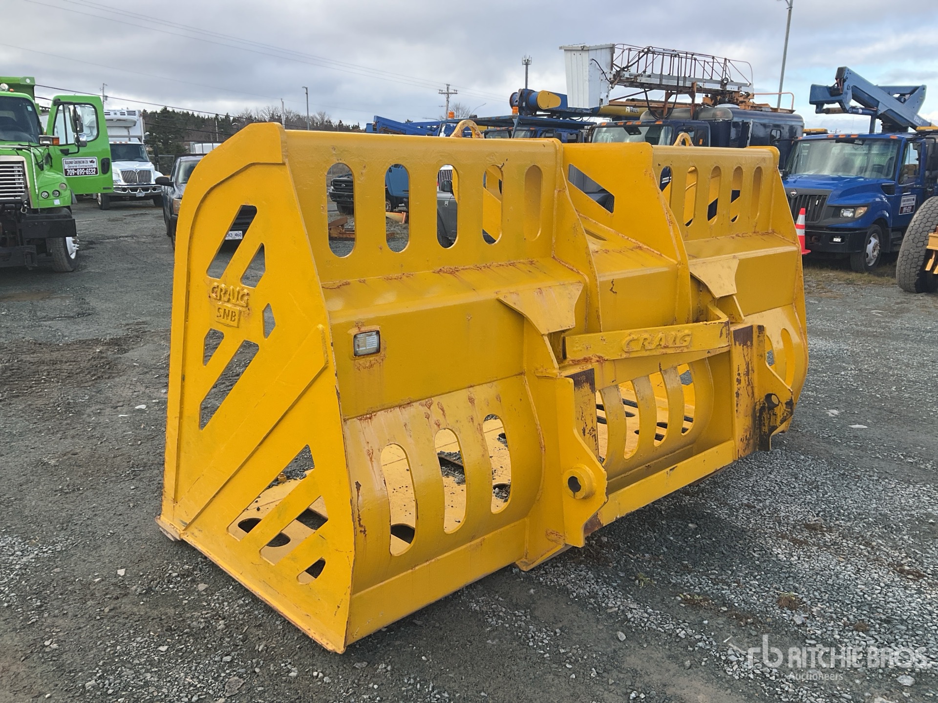 General Appearance with Bild, Ecke hinten links