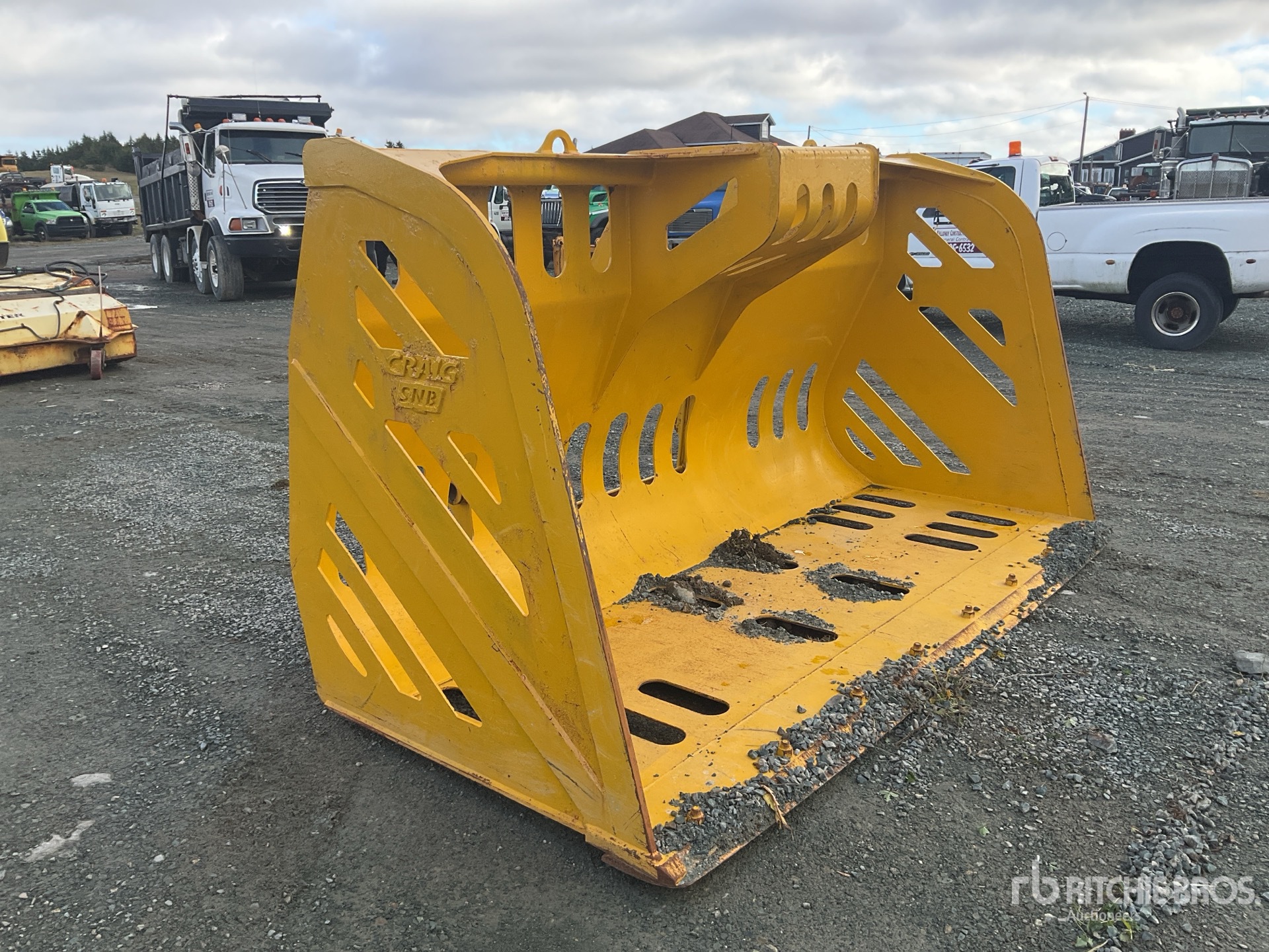 General Appearance with Bild, Ecke vorne rechts