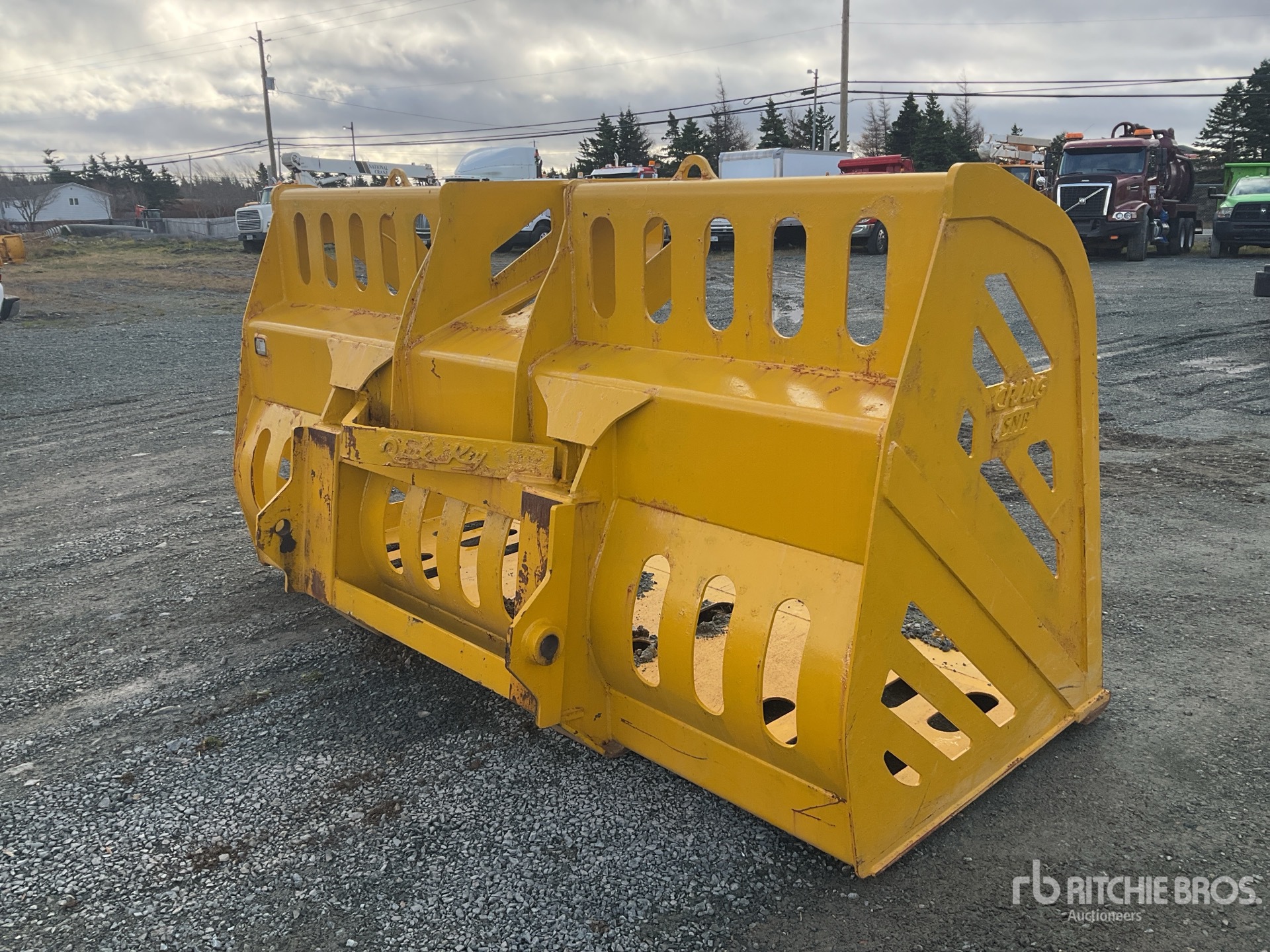 General Appearance with Bild, Ecke hinten rechts