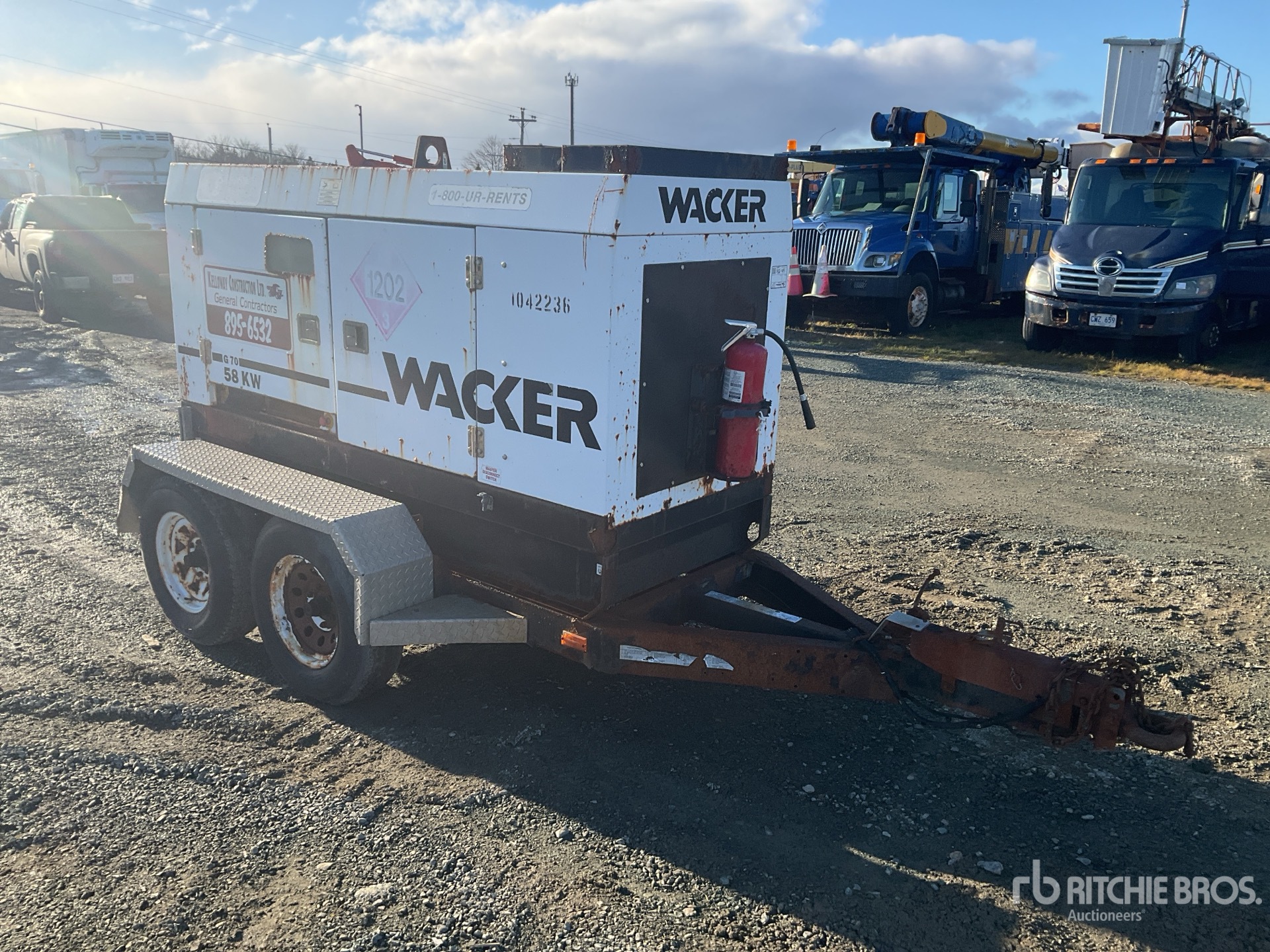 General Appearance with Picture, Right Front Corner