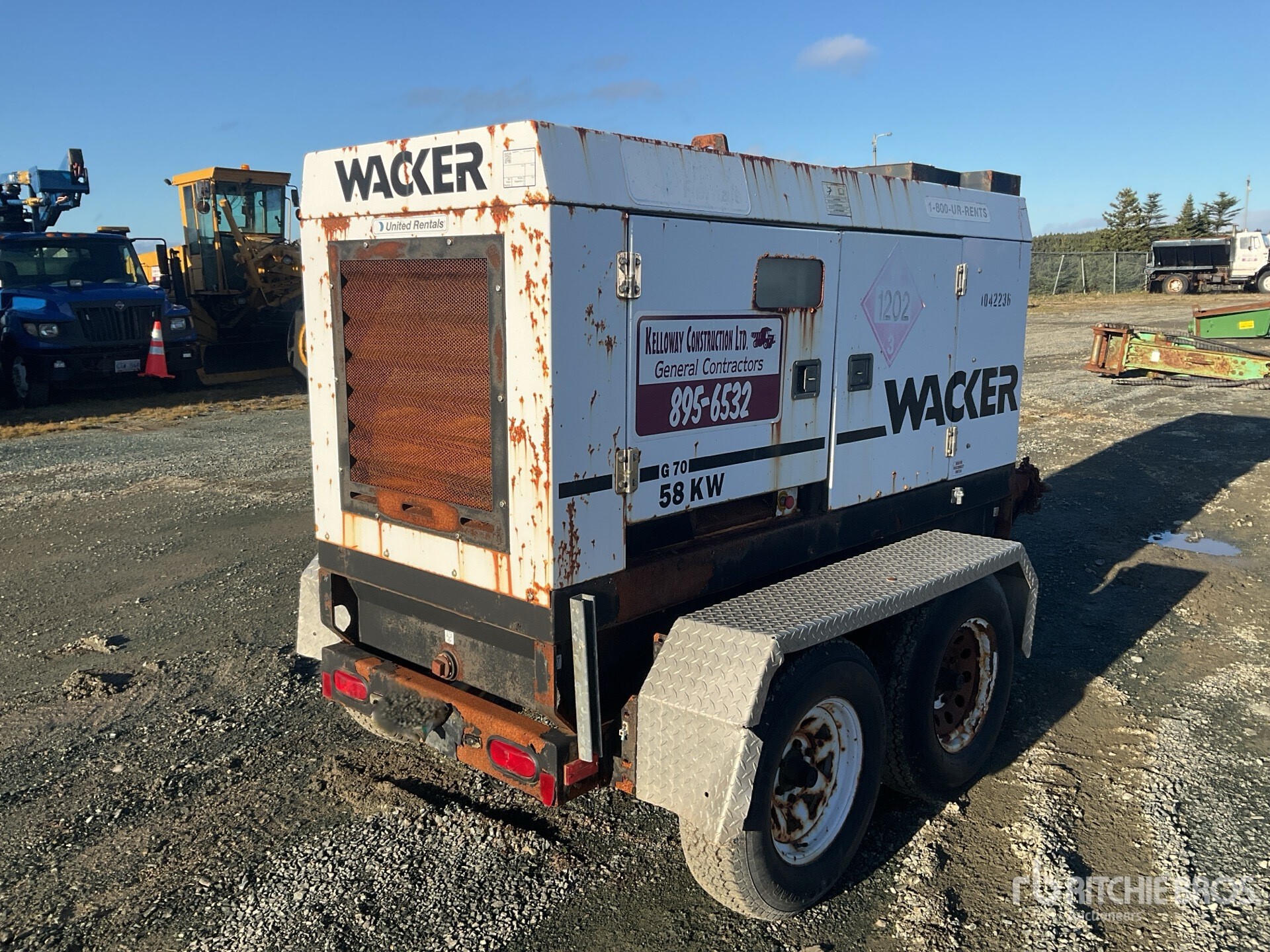 Aspect général with Image, coin arrière droit