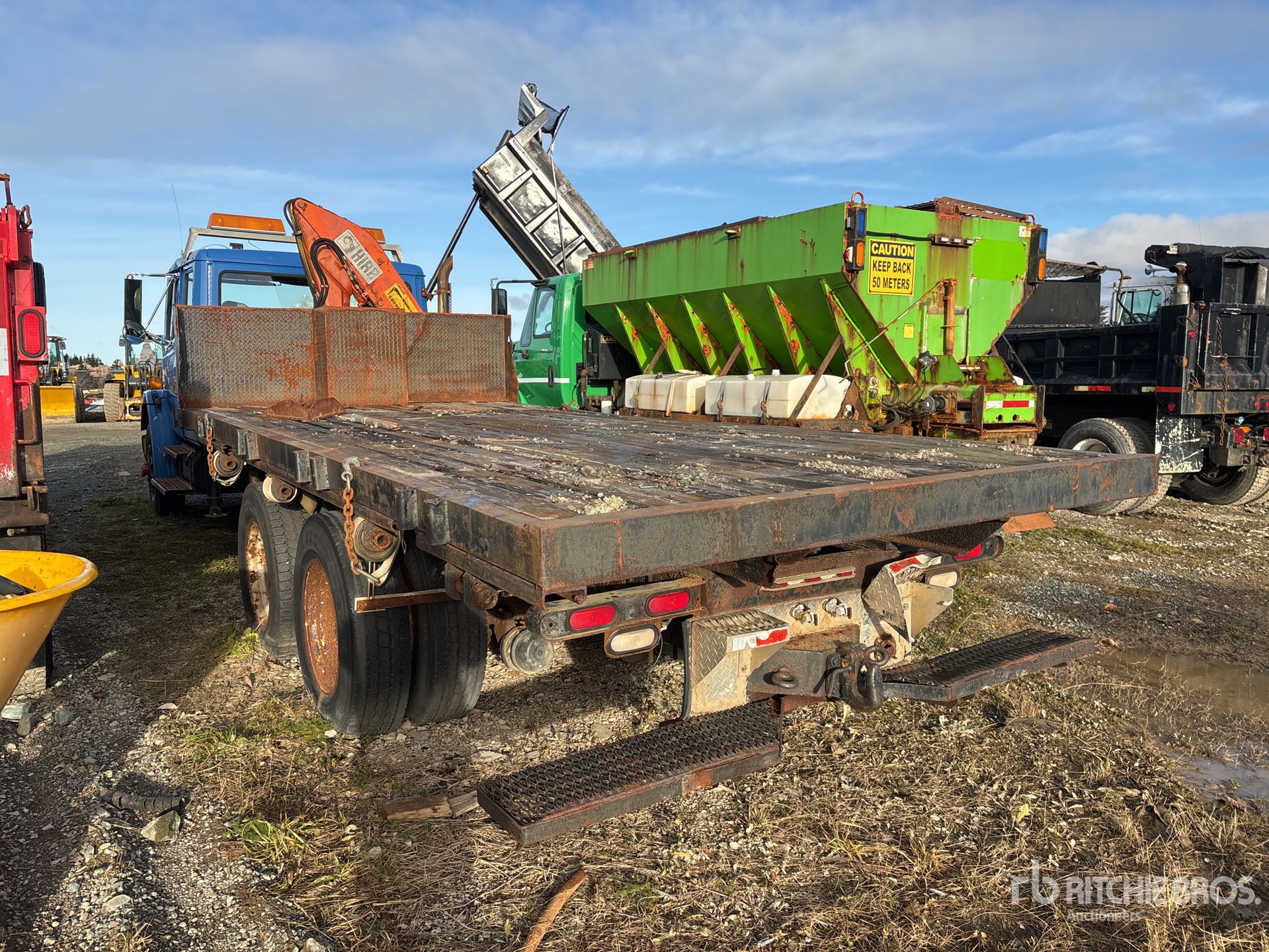 General Appearance with Foto, angolo posteriore sinistro