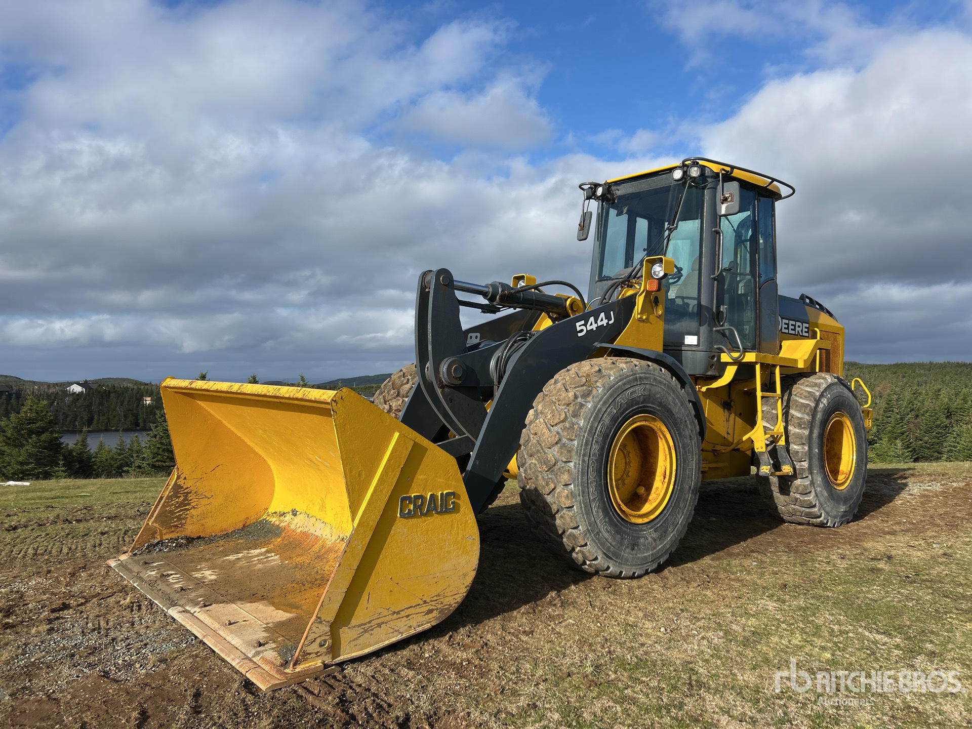 General Appearance with Featured Photo