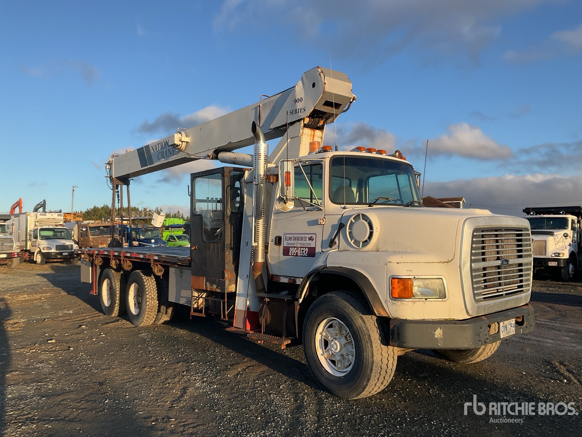 General Appearance with Picture, Right Front Corner