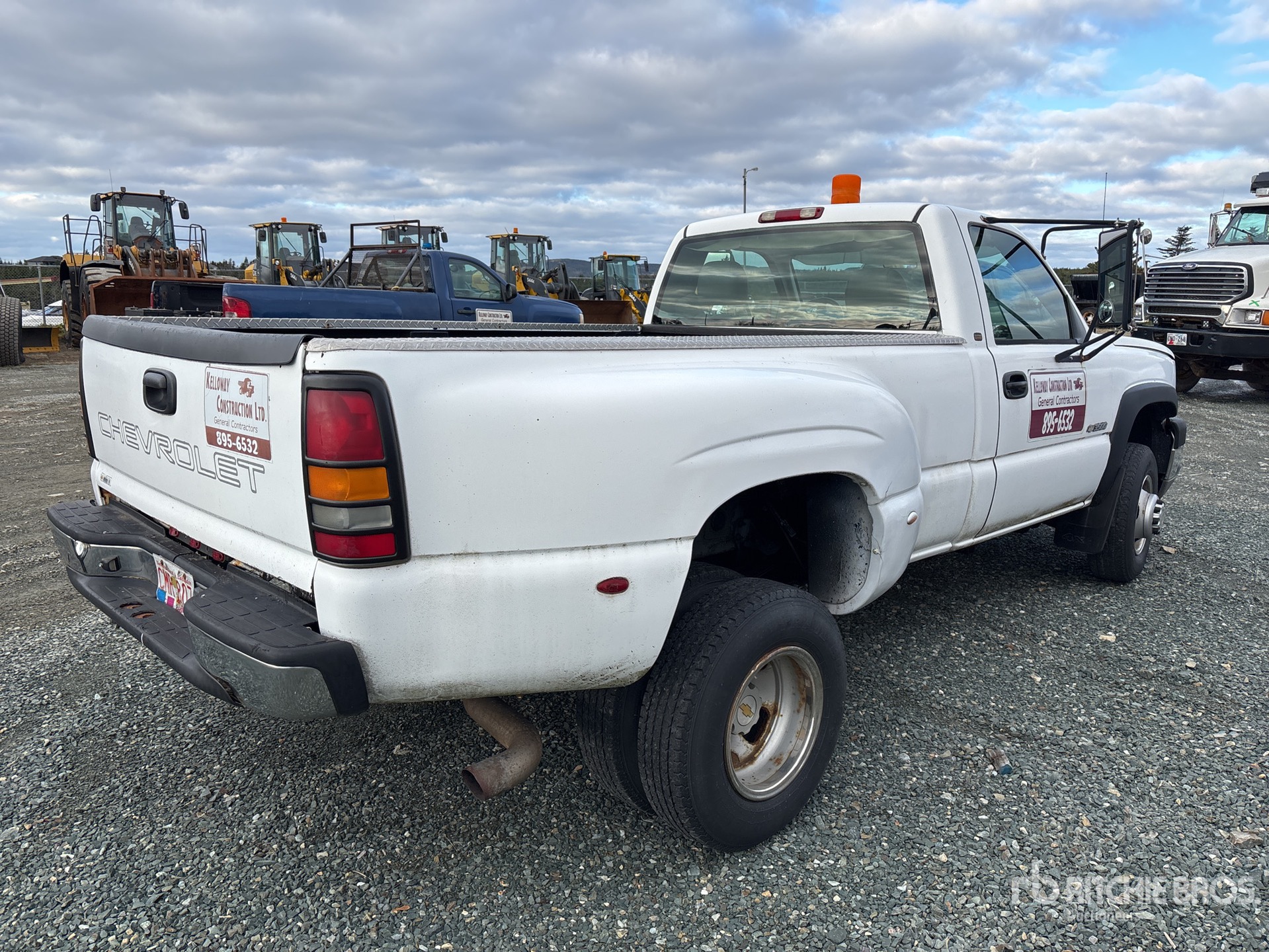 General Appearance with Imagen: esquina trasera derecha