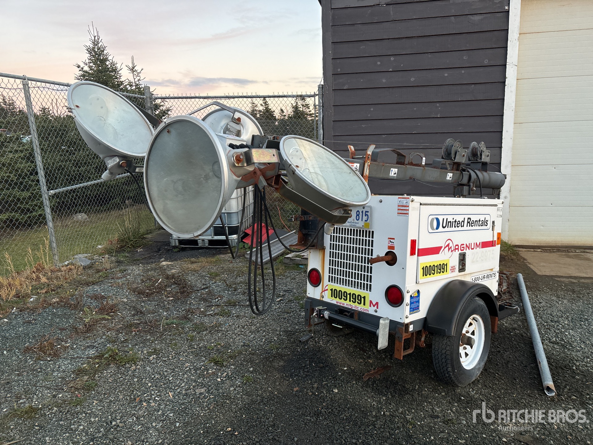 General Appearance with Imagen: esquina trasera derecha