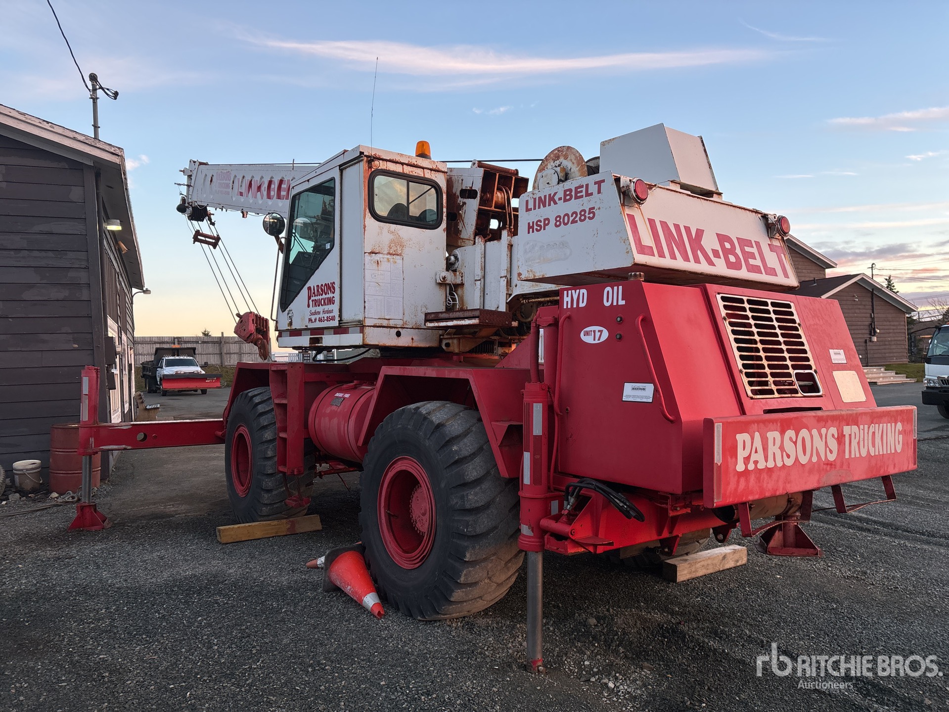 General Appearance with Foto, angolo posteriore sinistro