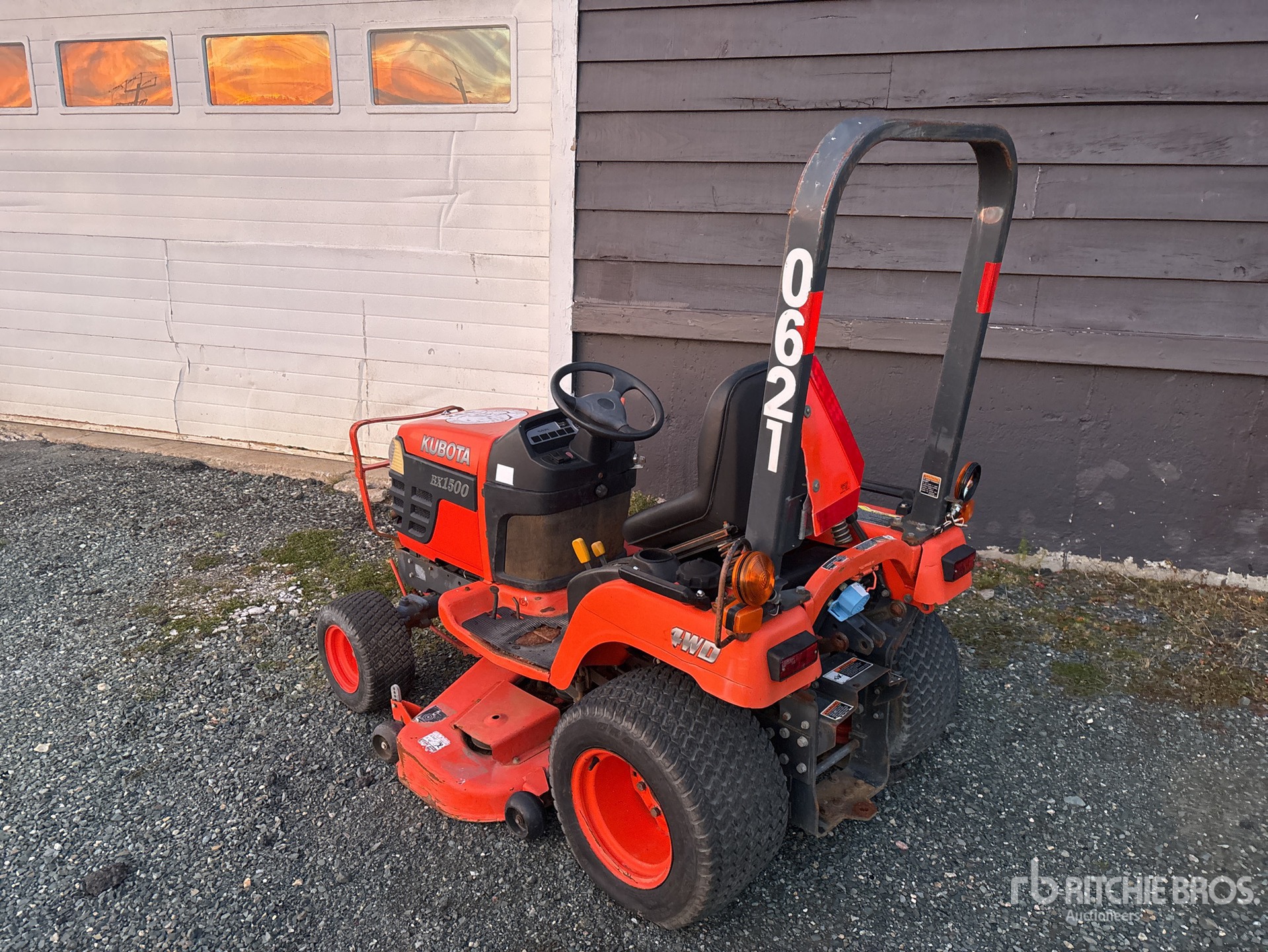 General Appearance with Imagen: esquina trasera izquierda