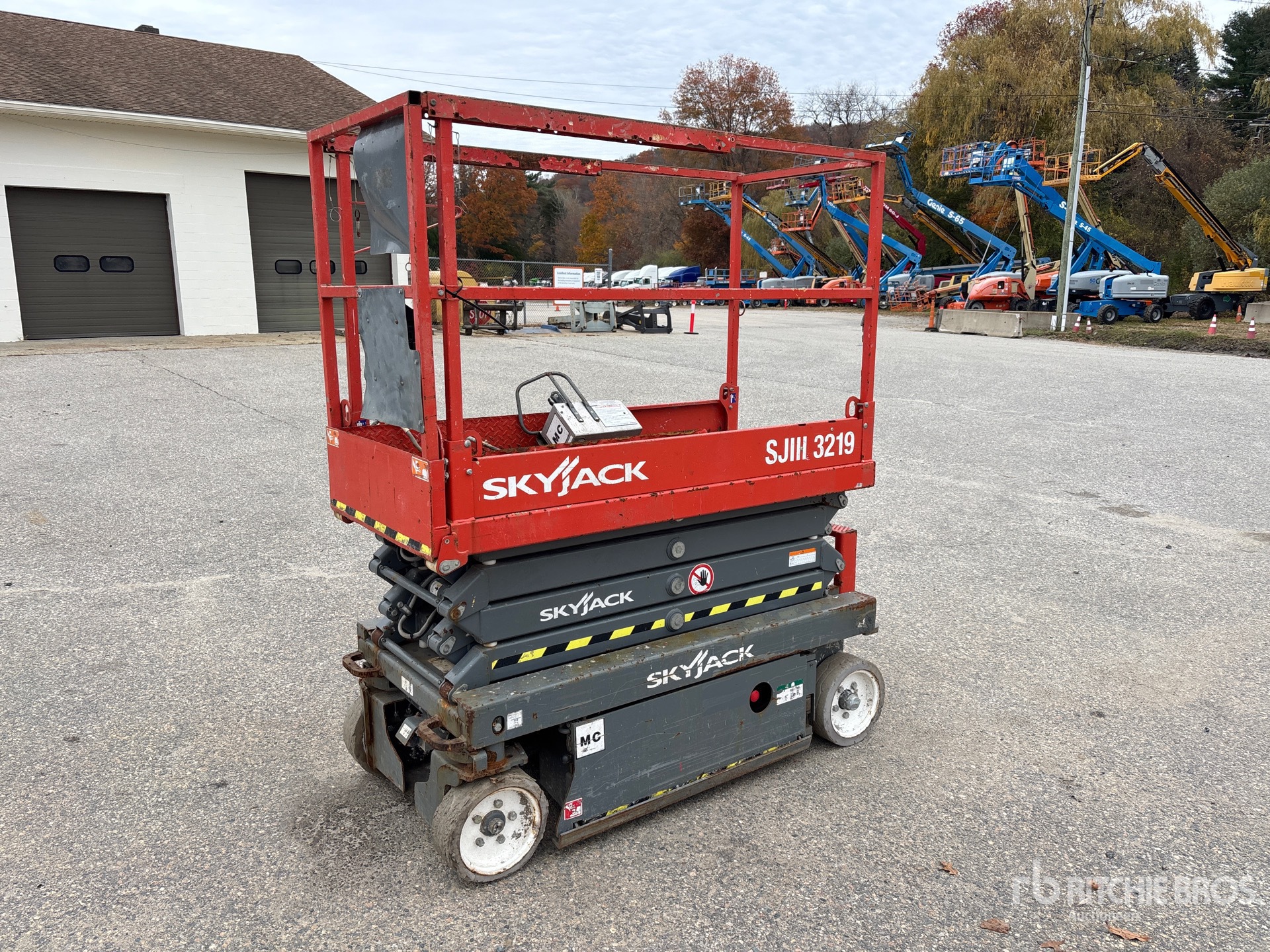 General Appearance with Featured Photo