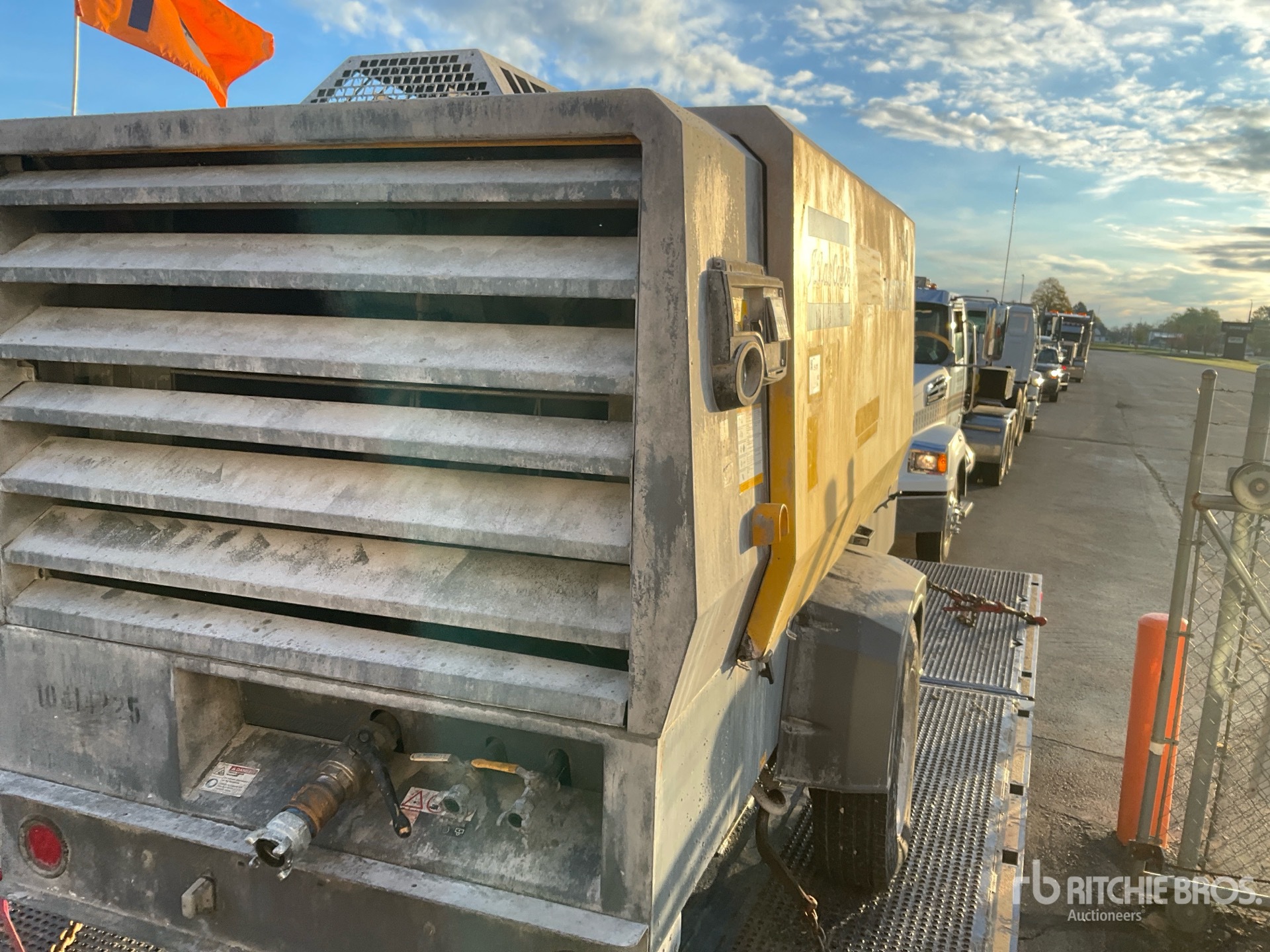 General Appearance with Featured Photo