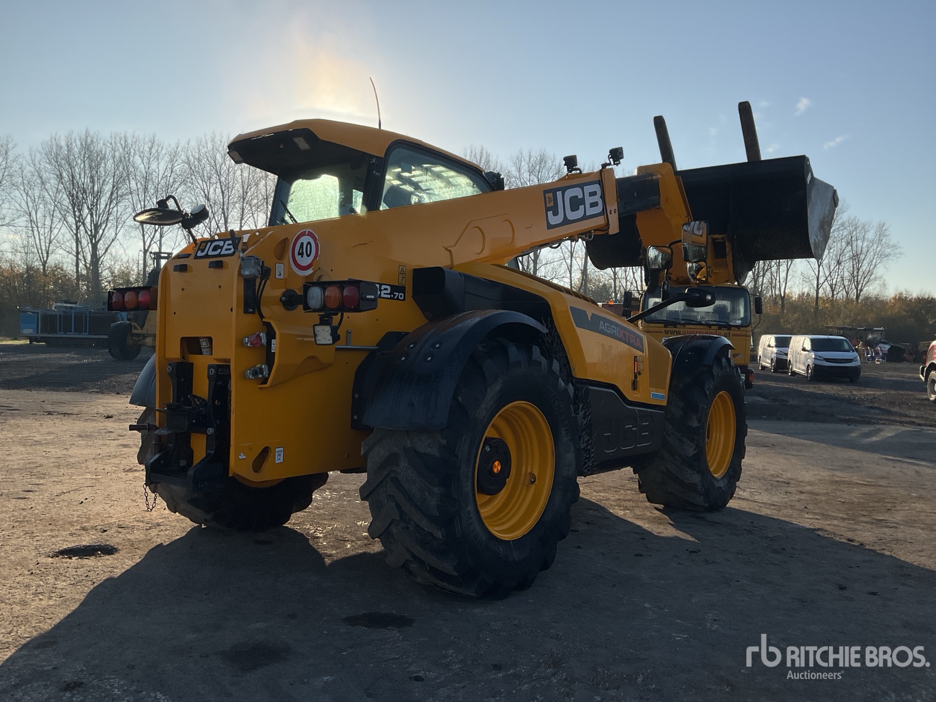 General Appearance with Foto, angolo anteriore sinistro