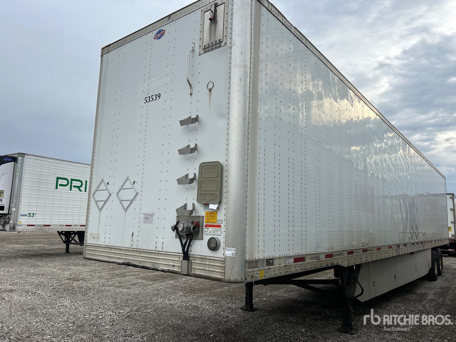 General Appearance with Bild, Ecke vorne links