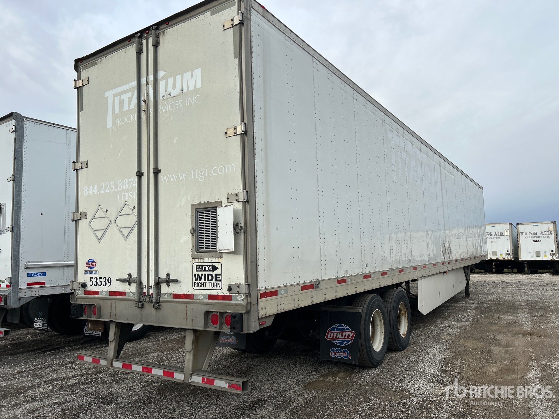 General Appearance with Bild, Ecke hinten rechts