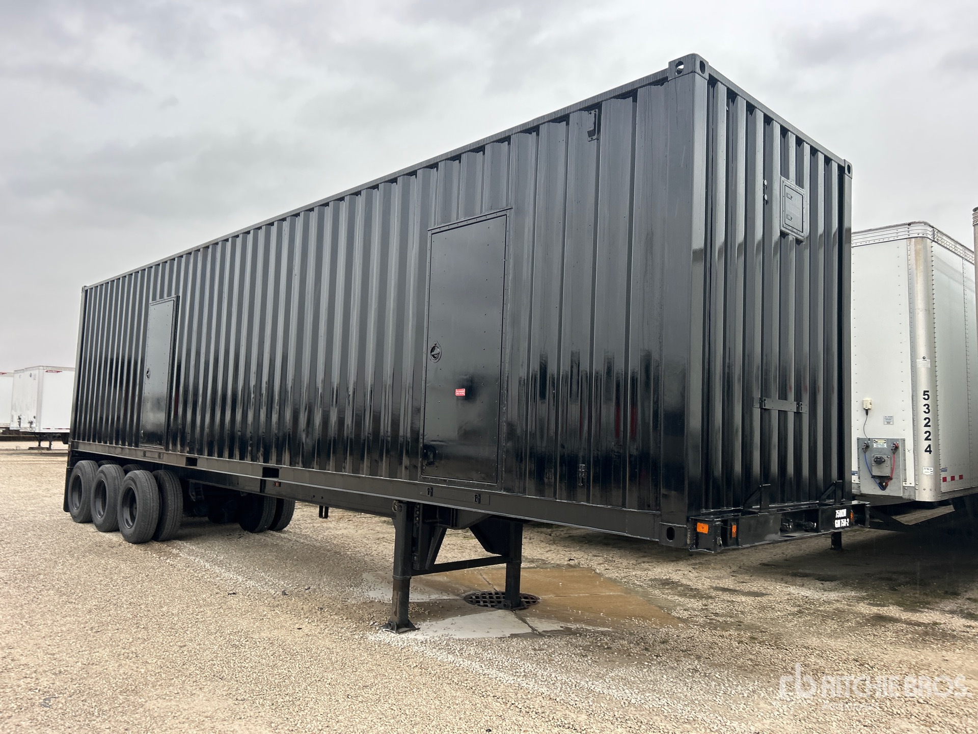 Aspect général with Image, coin avant droit