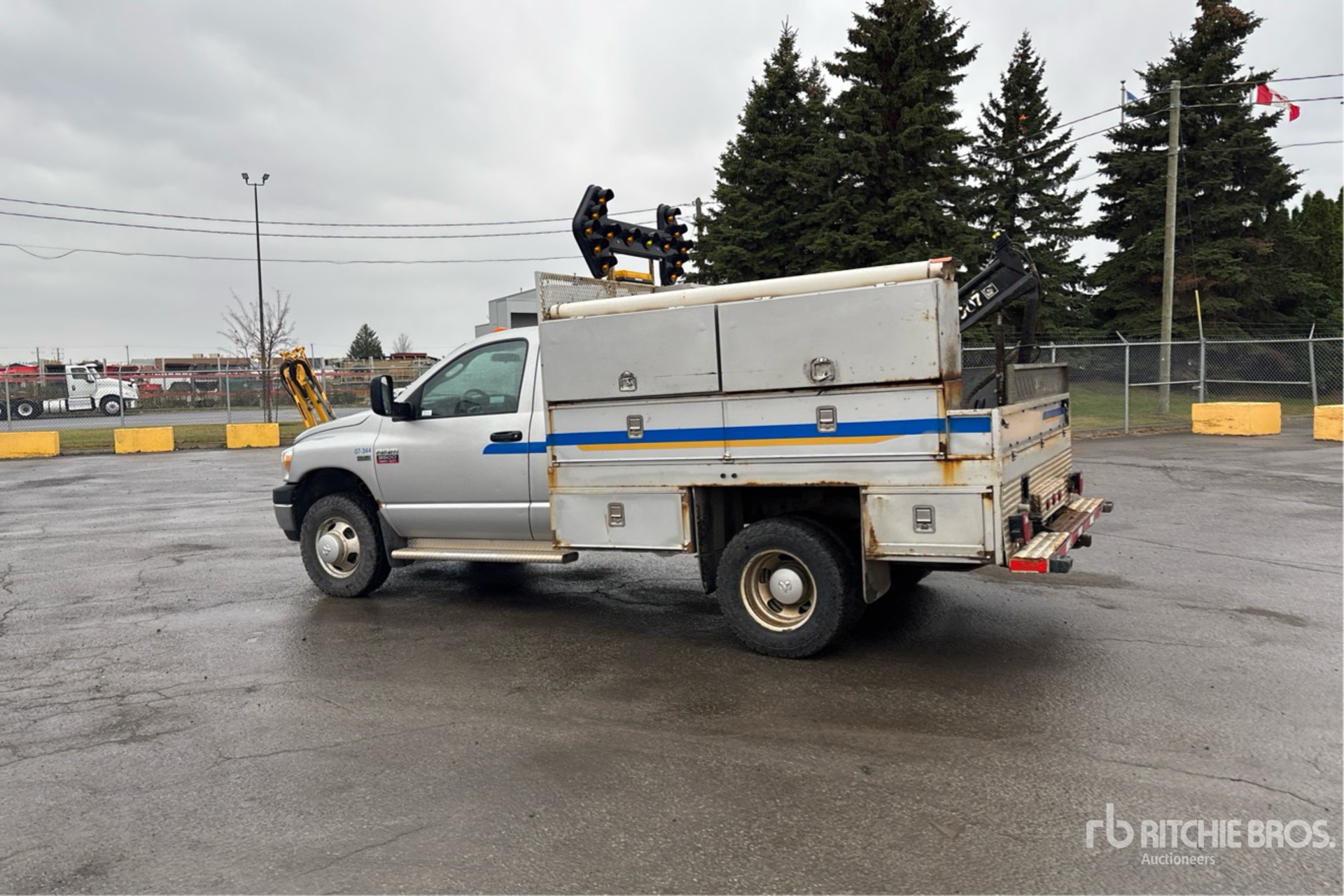 General Appearance with Picture, Left Rear Corner